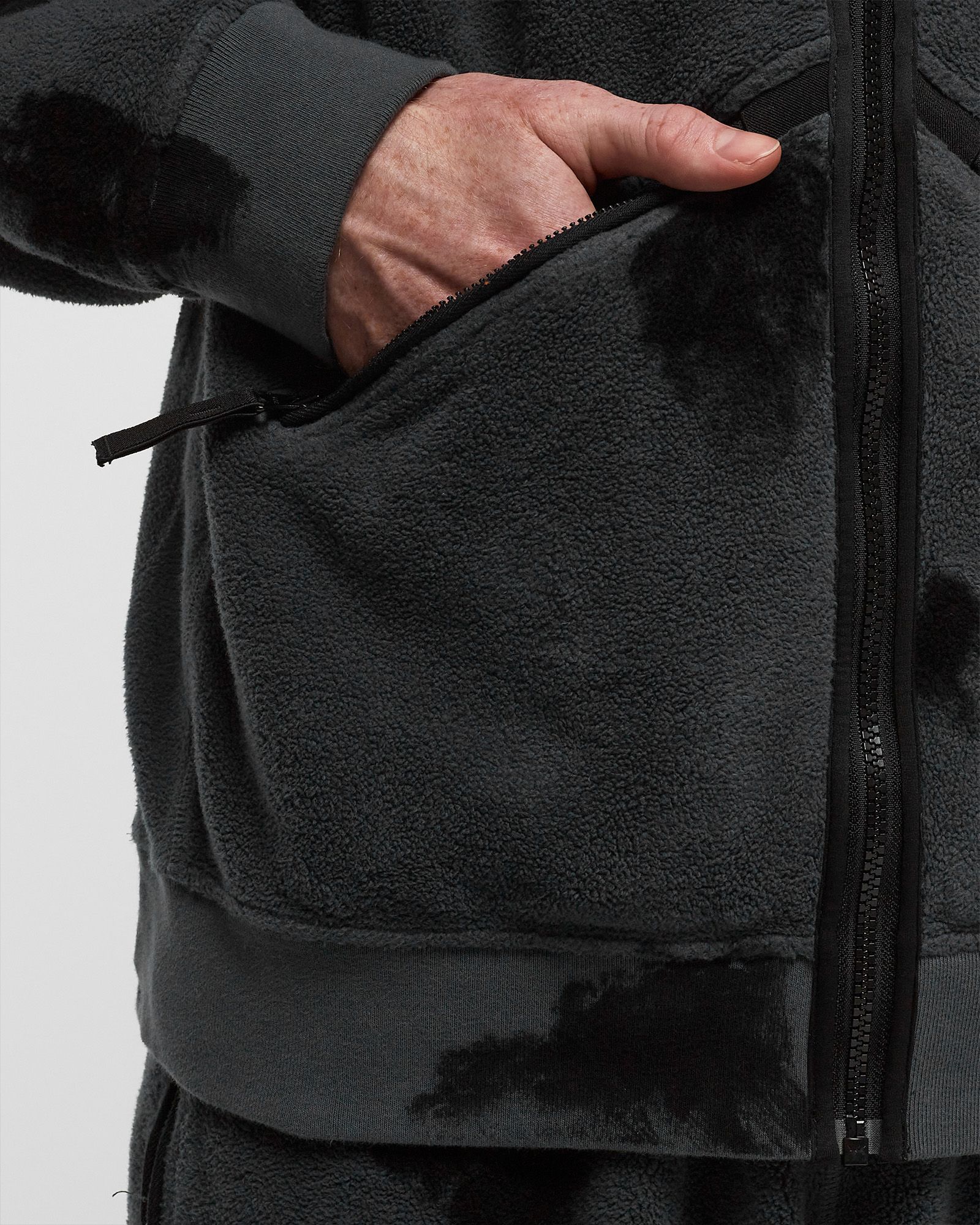 SWEAT-SHIRT COTTON PILE, GARMENT DYED + HANDMADE TREATMENT