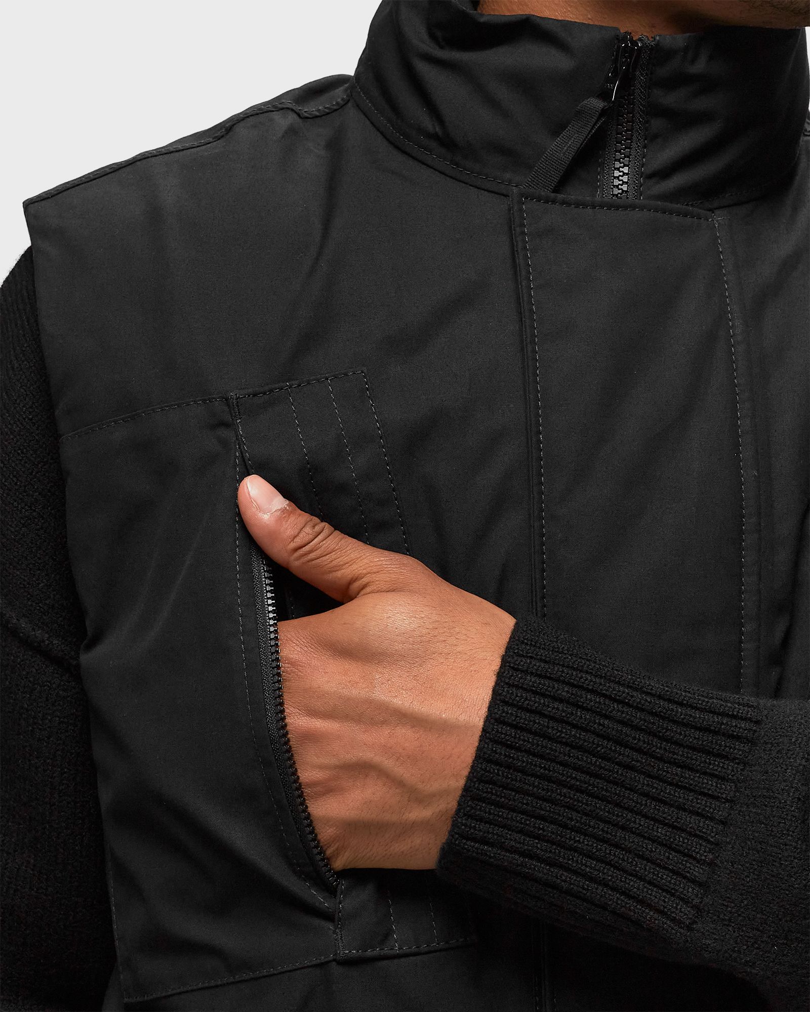 SLEEVELESS REALDOWN JACKET O-VENTILE®_ STONE ISLAND GHOST PIECE