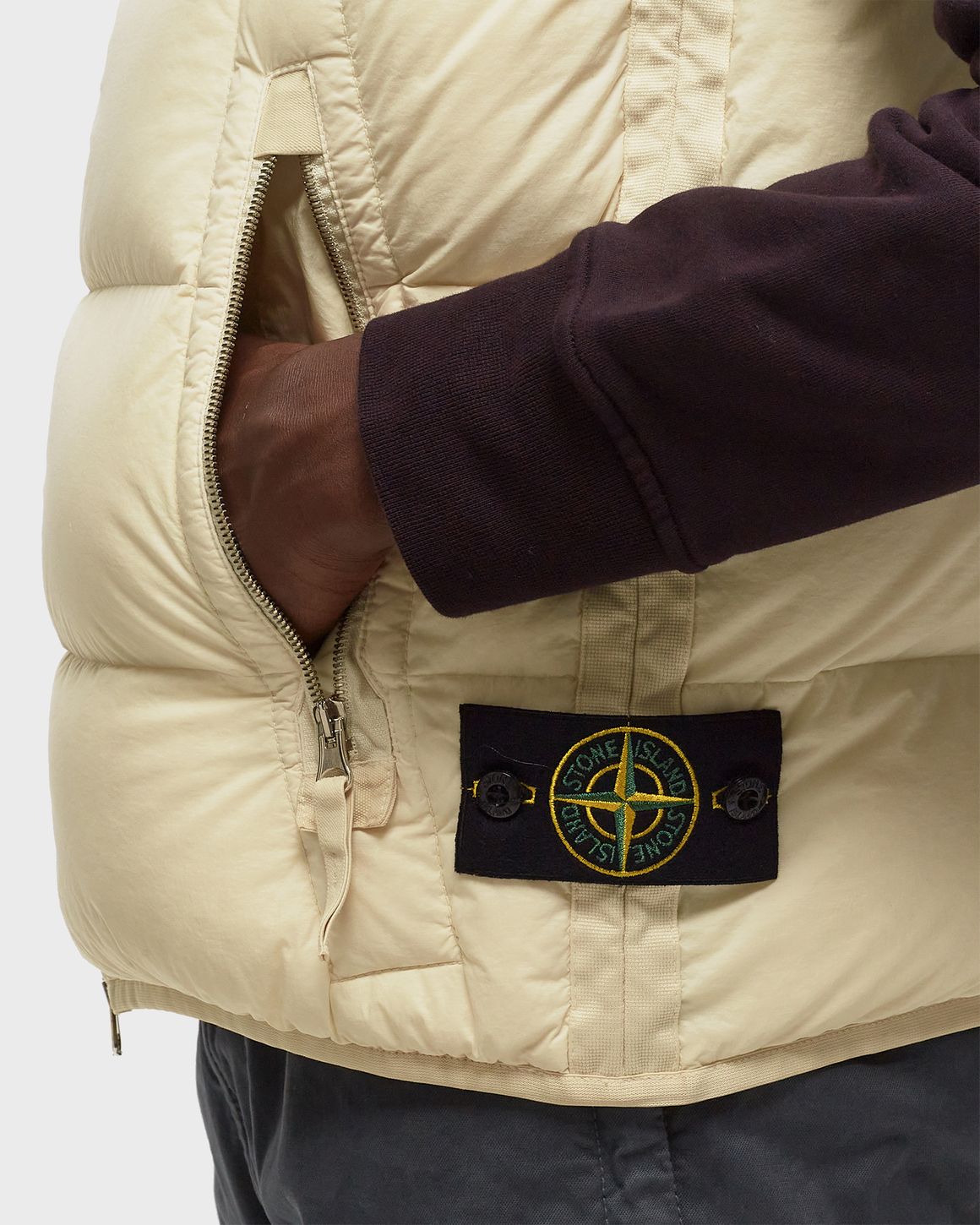 Stone Island SLEEVELESS REALDOWN JACKET SEAMLESS TUNNEL
