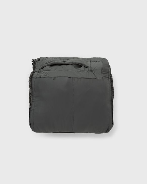 PACKABLE JACKET