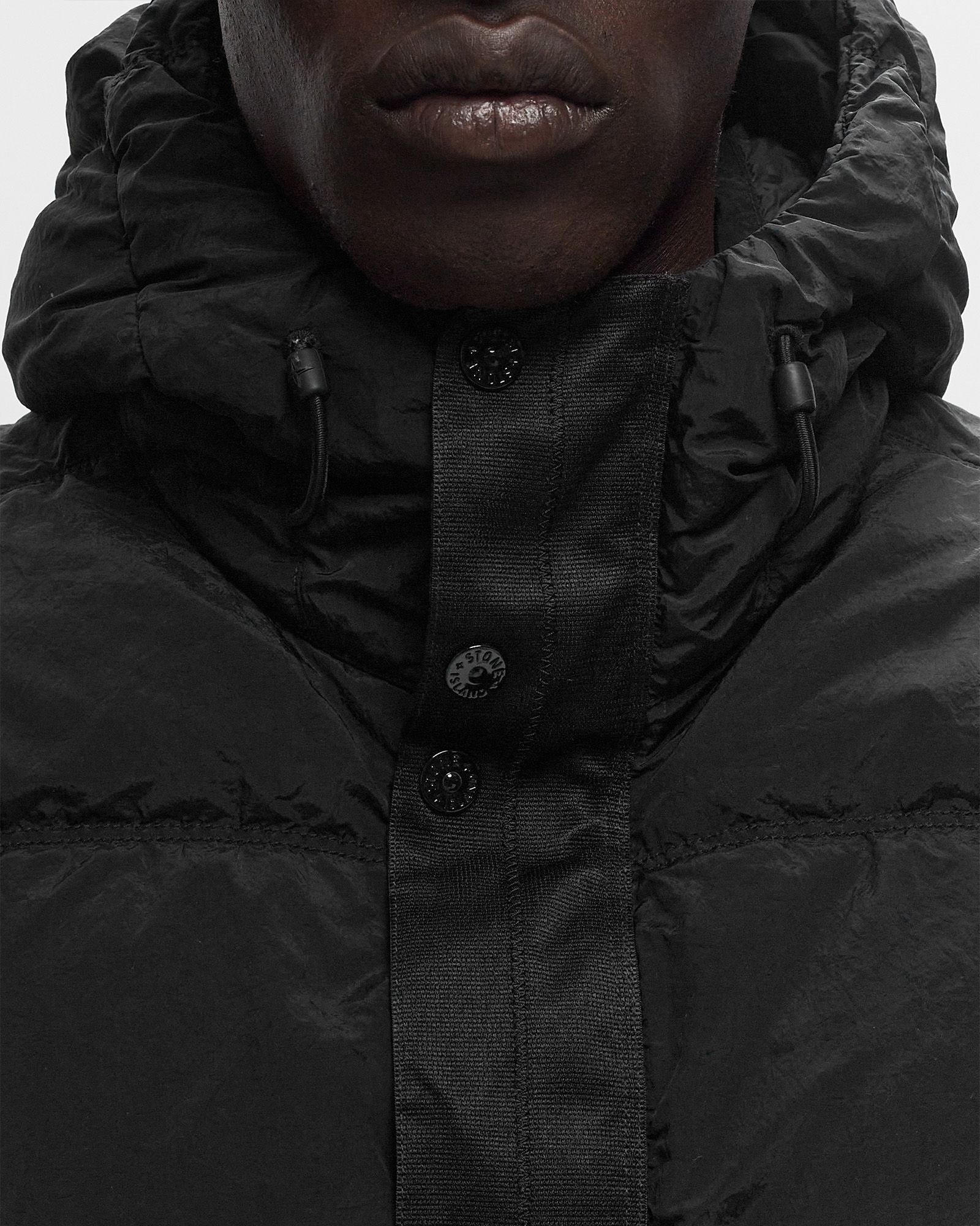NYLON METAL IN ECONYL HOODED DOWN JACKET