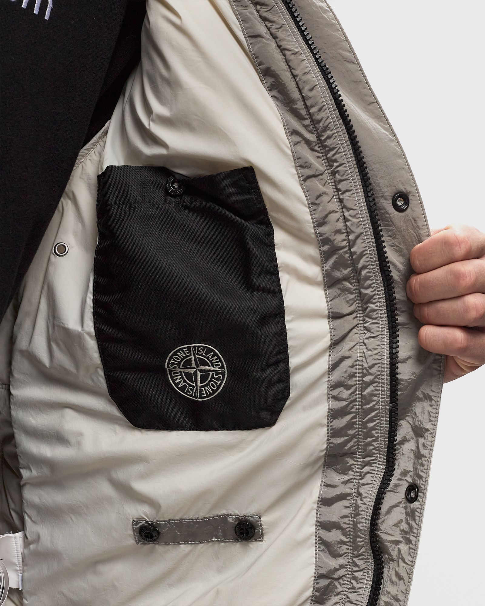 NYLON METAL IN ECONYL HOODED DOWN JACKET