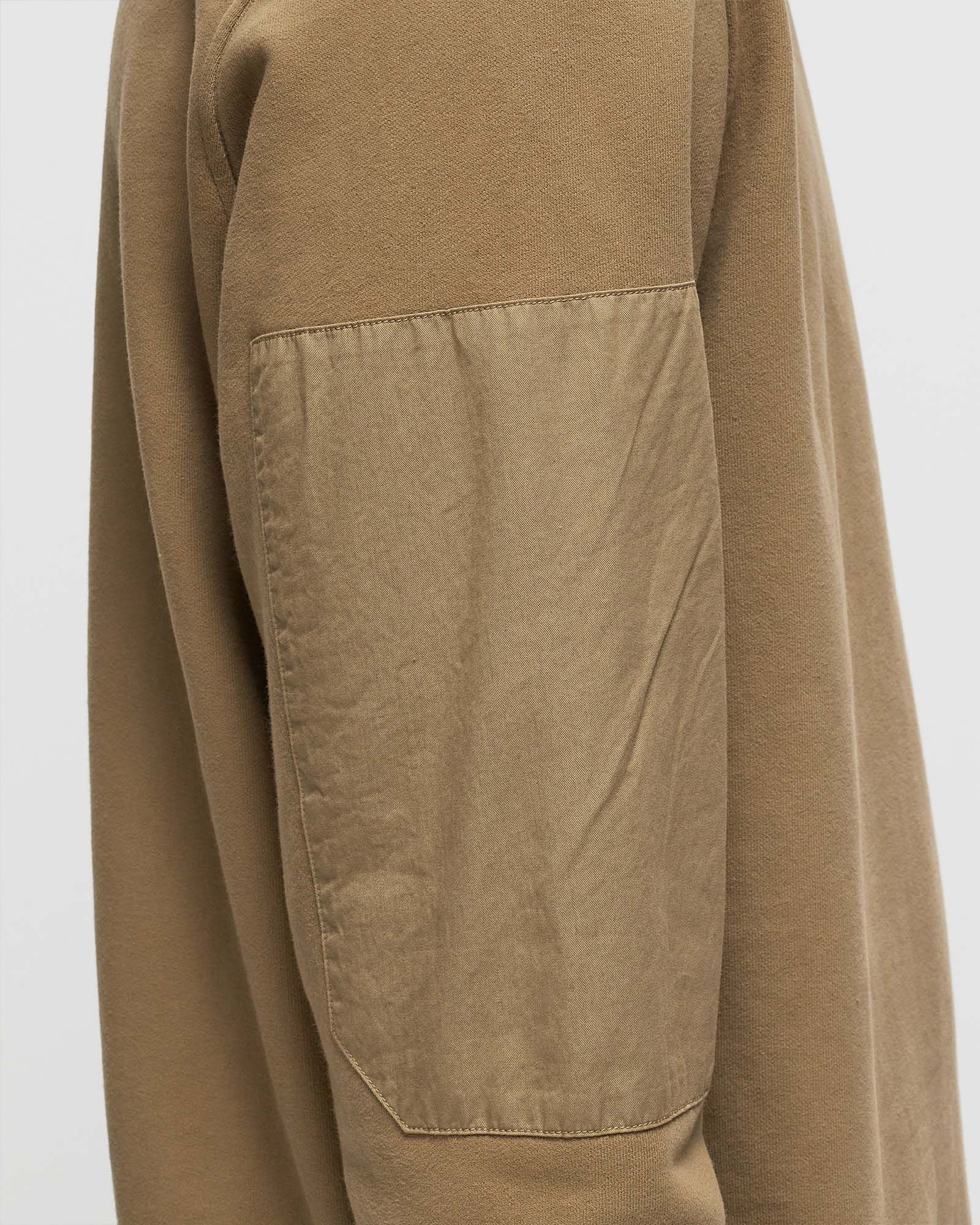 BRUSHED ORGANIC COTTON FLEECE CREWNECK