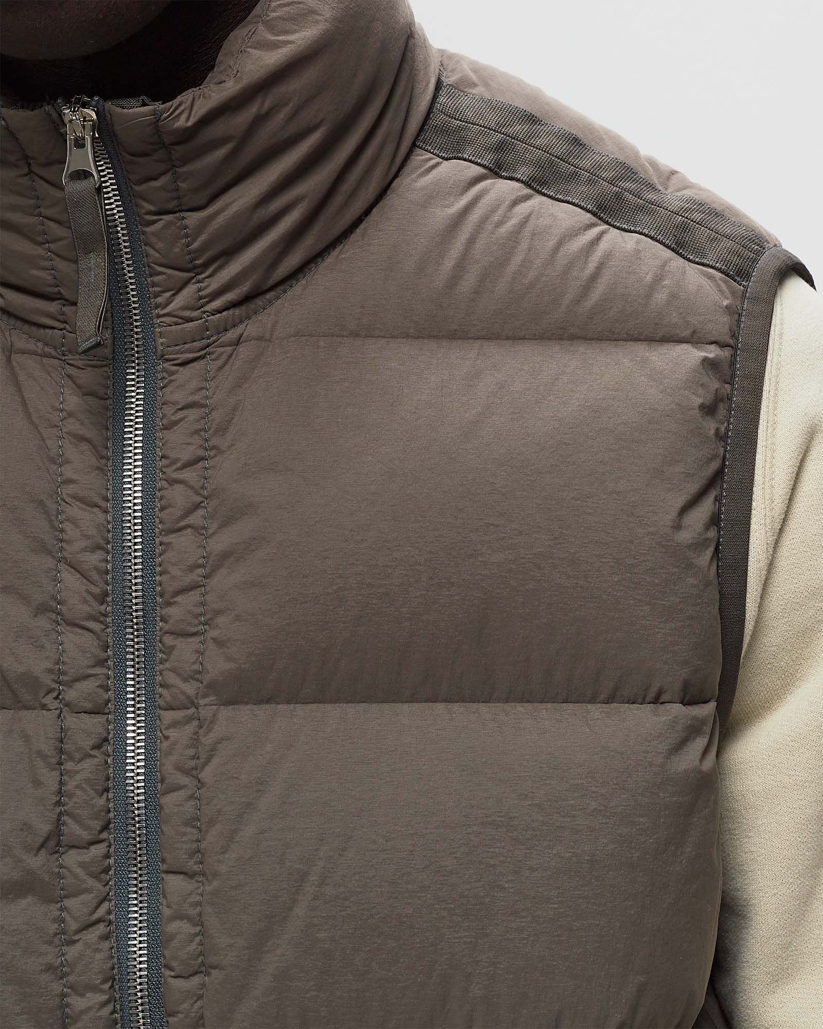 SEAMLESS TUNNEL NYLON DOWN ZIP VEST