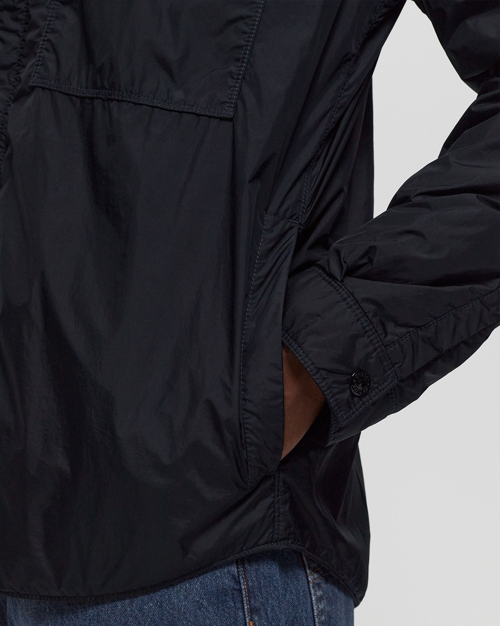 WIND-RESISTANT LIGHT JACKET