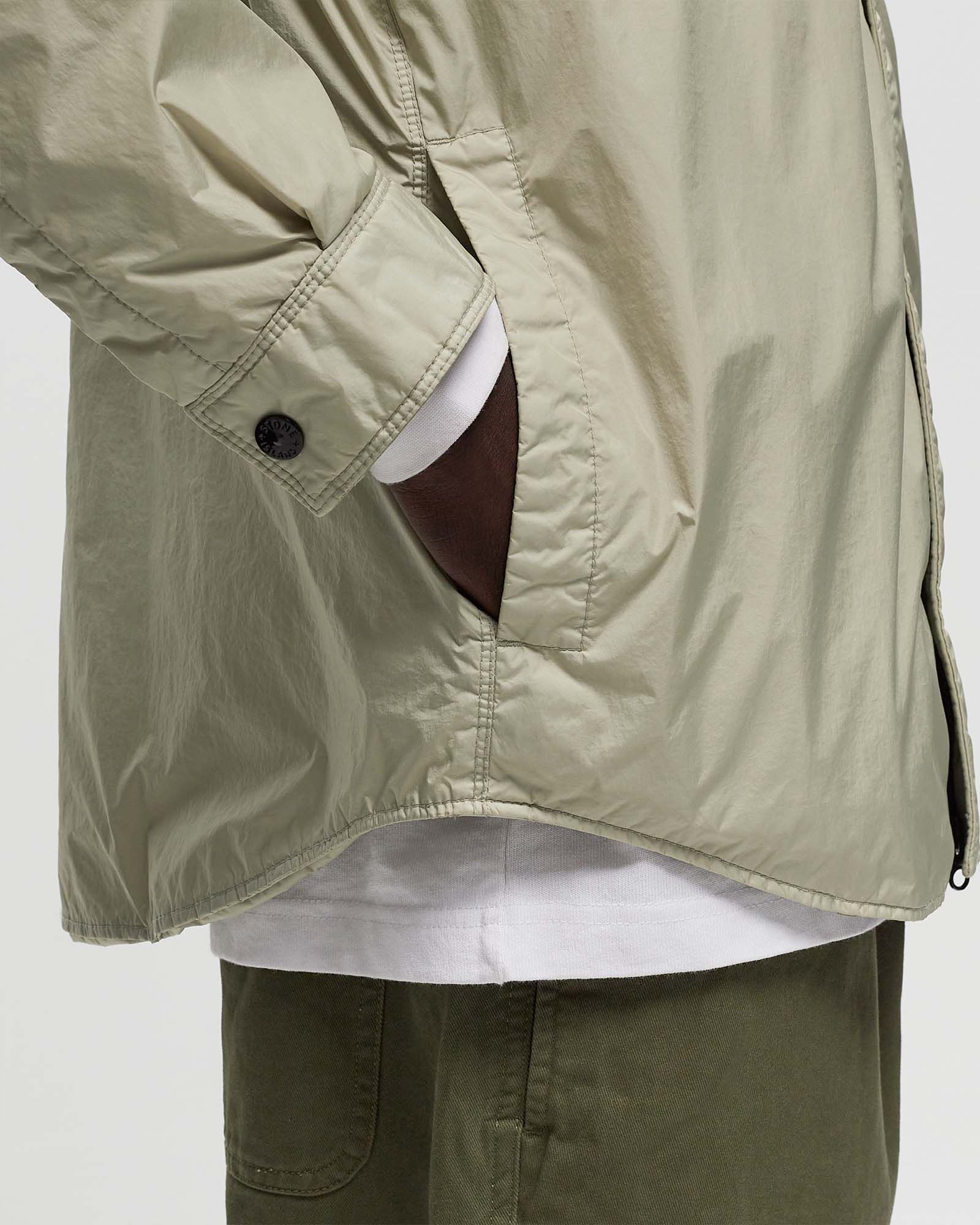 WIND-RESISTANT LIGHT JACKET