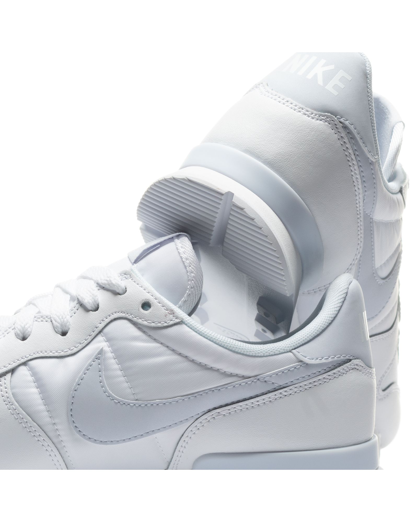 WMNS Internationalist