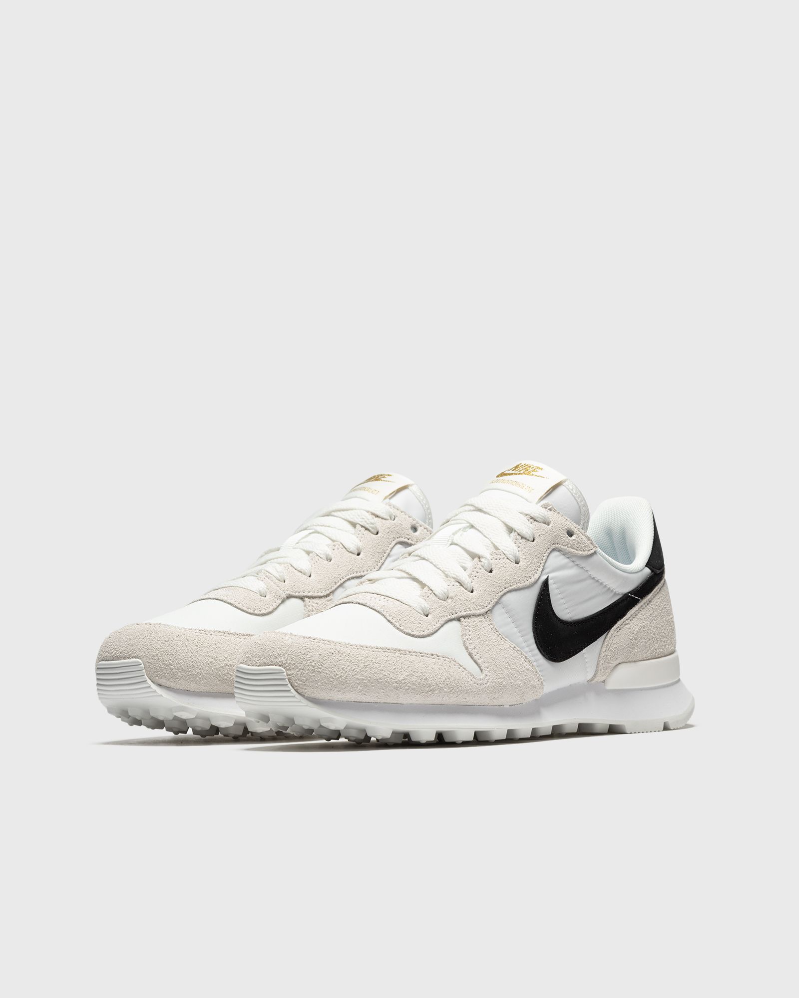 WMNS Internationalist