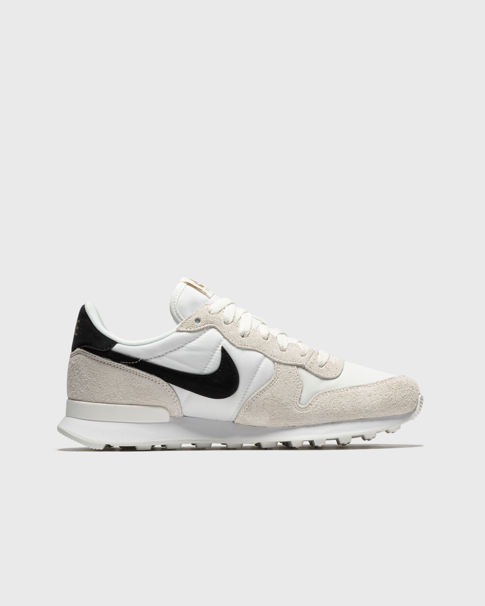 WMNS Internationalist
