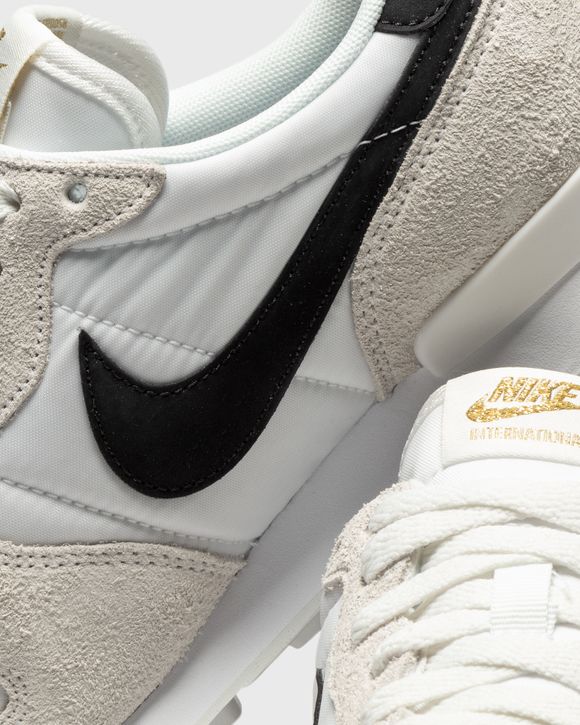 Nike WMNS Internationalist White SUMMIT WHITE BLACK METALLIC GOLD WHITE