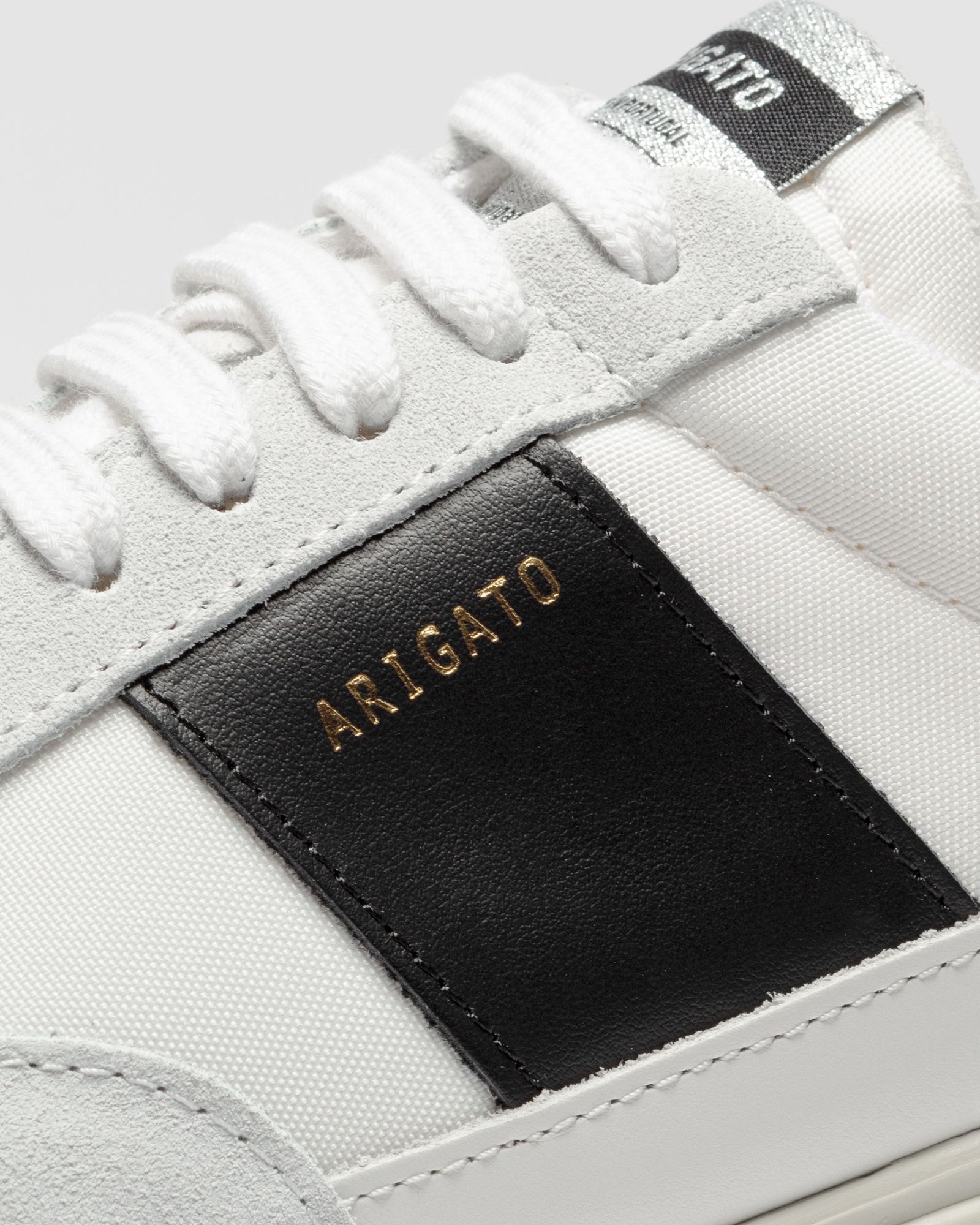 Genesis Vintage Runner