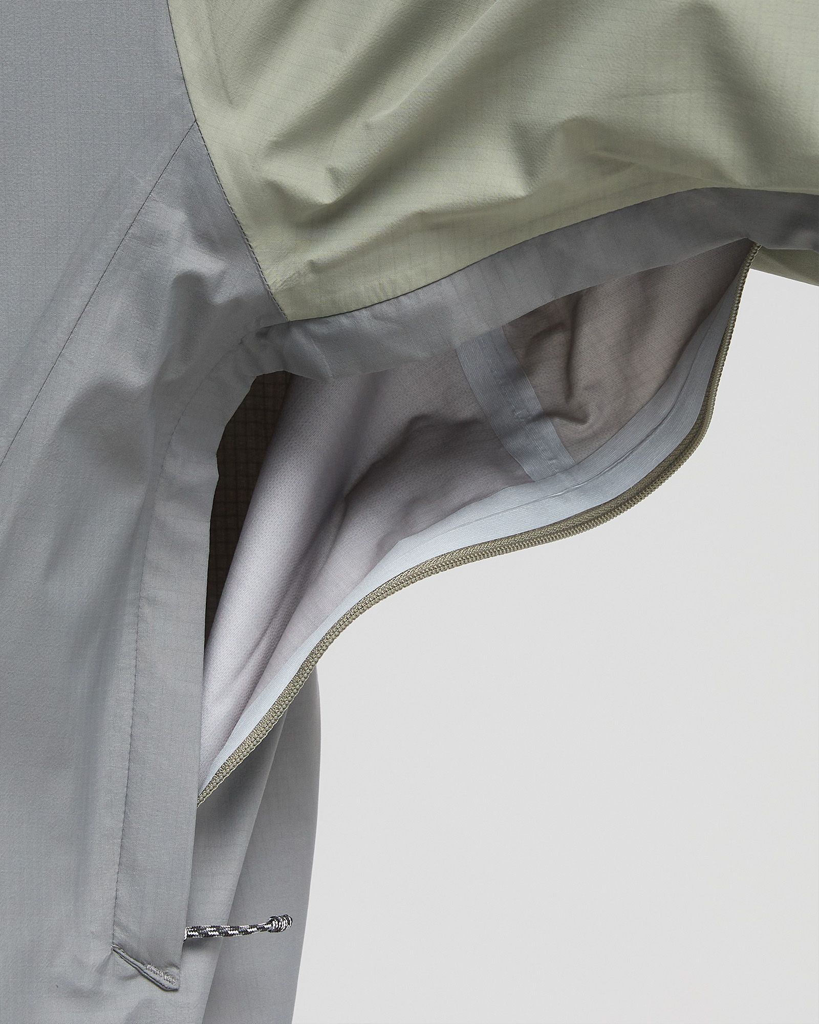 Granite Crest Rain Jacket