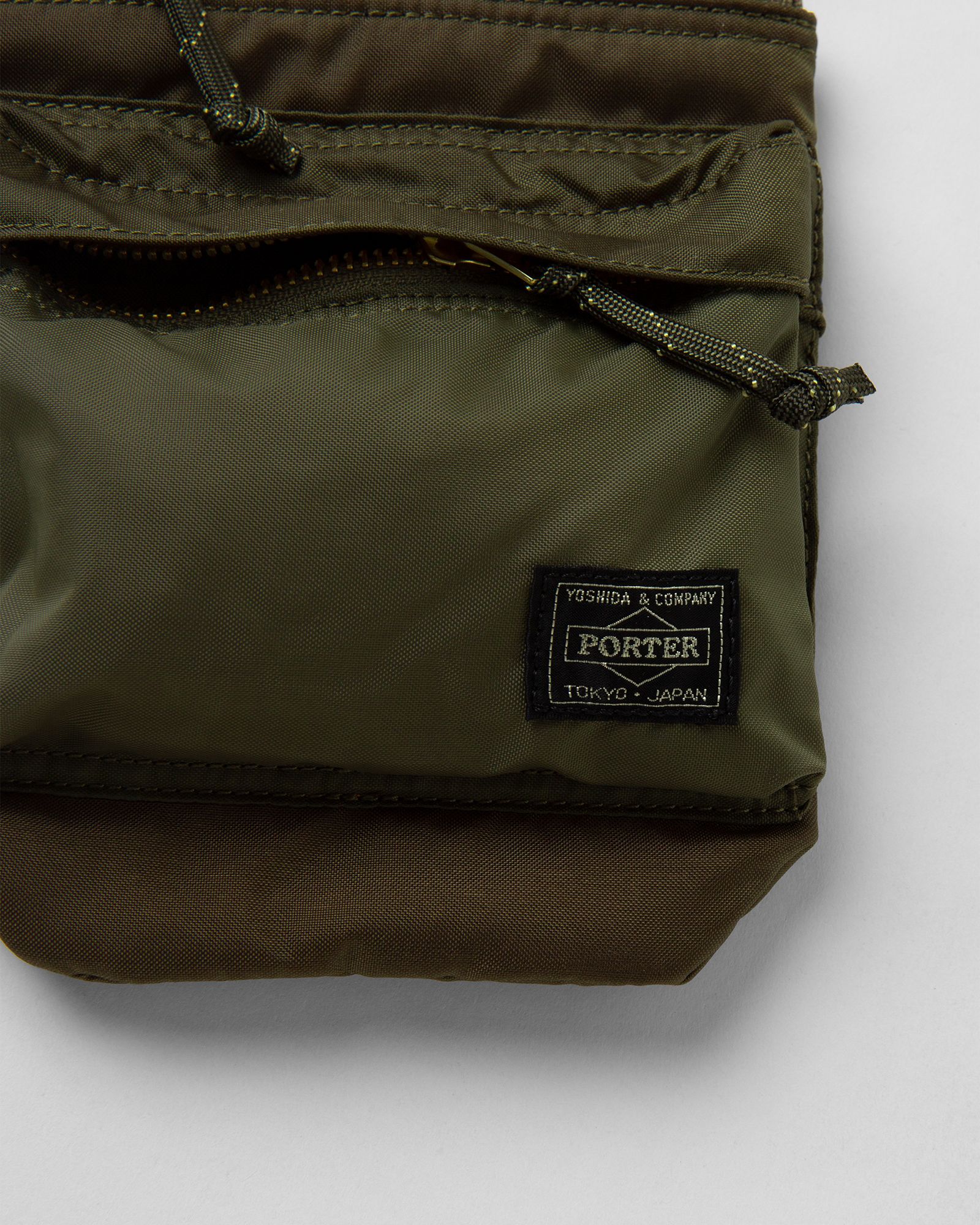 FORCE SHOULDER POUCH