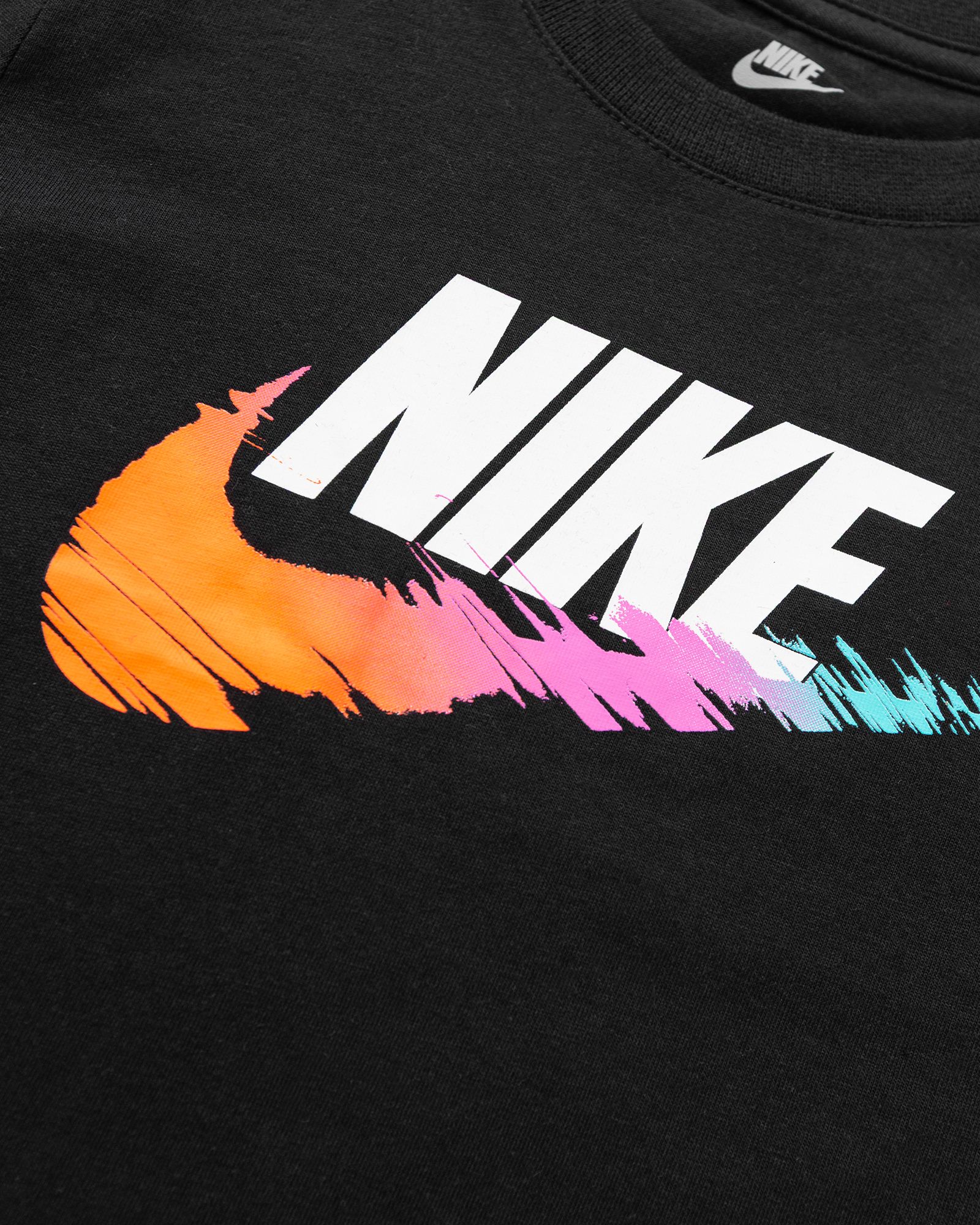 NIKE BRANDMARK SWOOSH TEE
