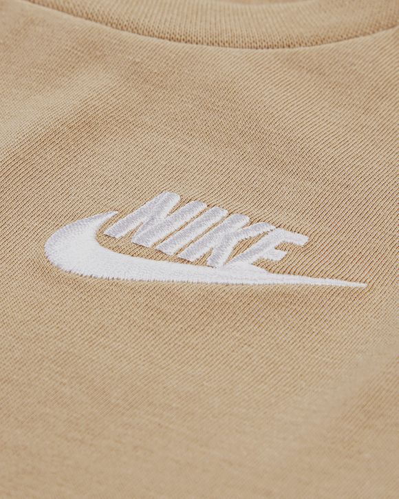 NSW EMBROID FUTURA TEE