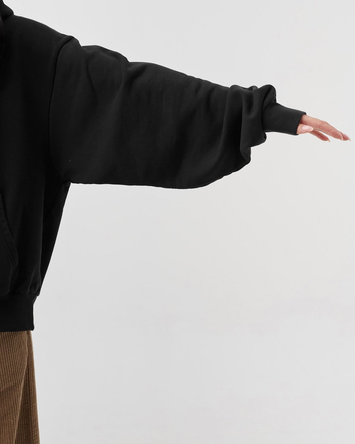 【関税込み】7 DAYS Active スウェットシャツ 7 Days Active Oversized Hoodie Black | BSTN Store