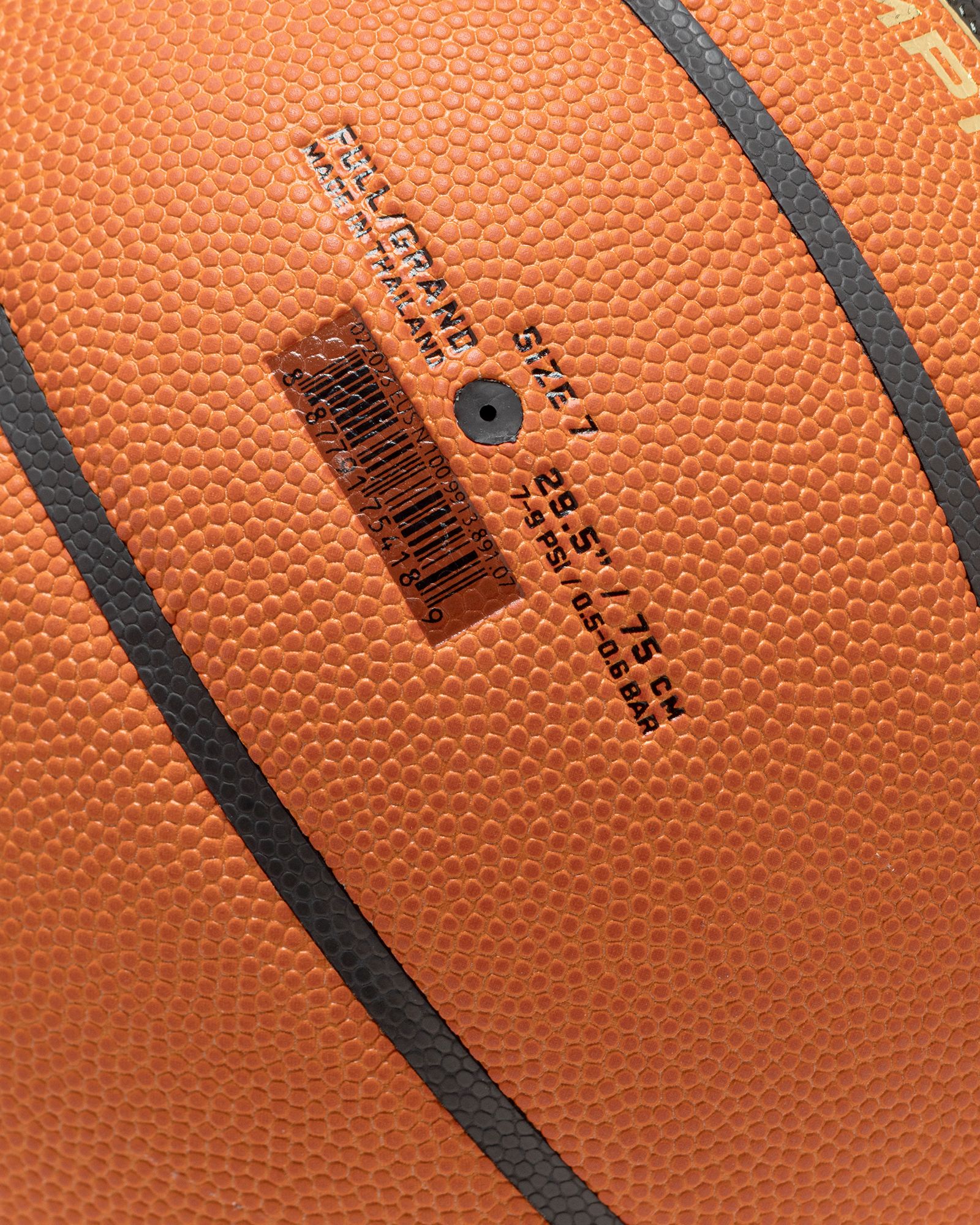 NIKE ELITE CHAMPIONSHIP 8P 2.0 DEFLATED SIZE 7