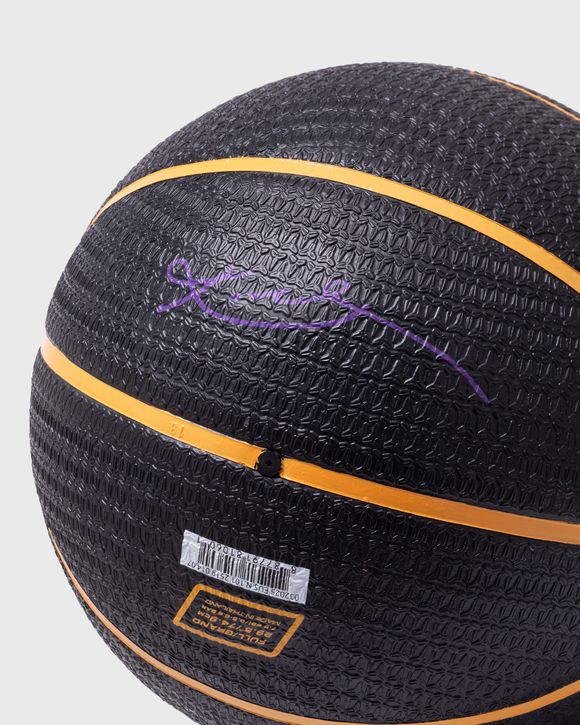 Nike Playground 8P Kobe Bryant Deflated Size 7