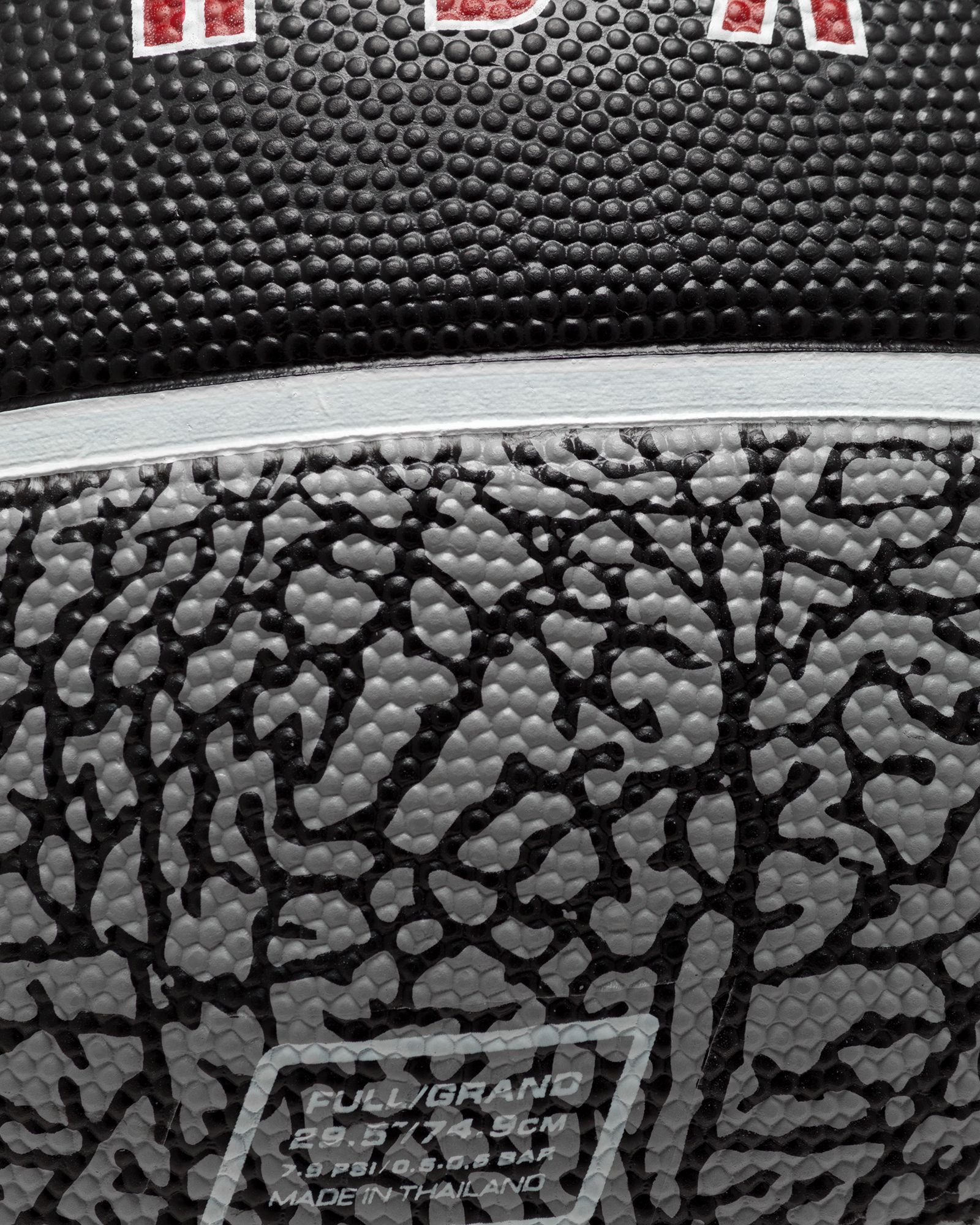 JORDAN PLAYGROUND 2.0 8P DEFLATED SIZE 7