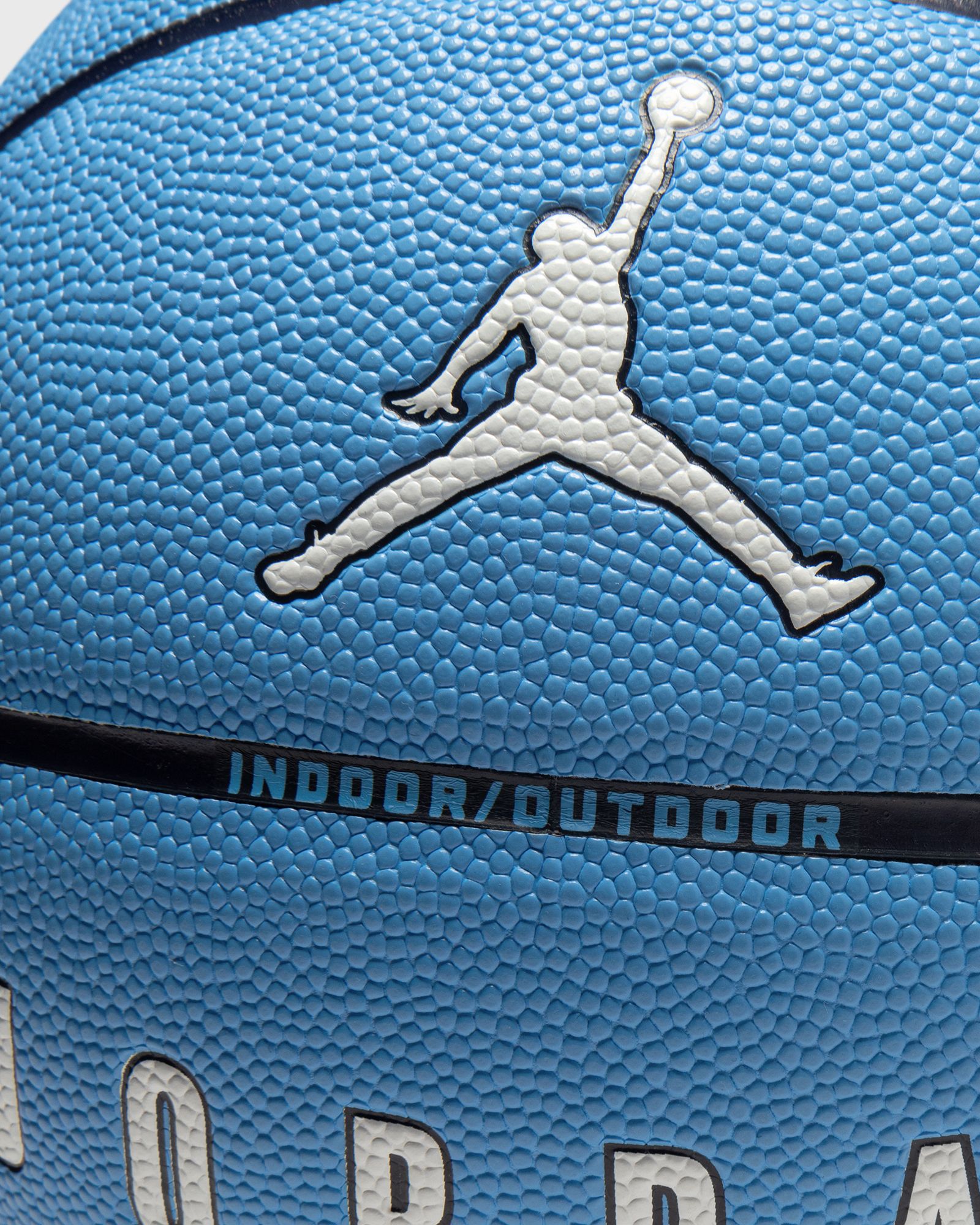 Ultimate 2.0 8P Deflated Size 7