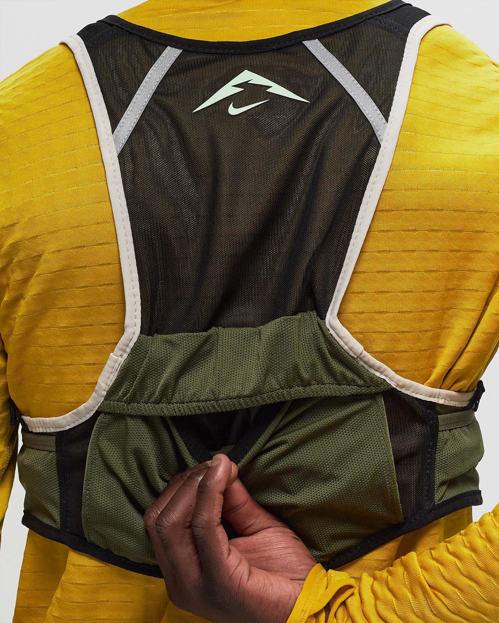 NIKE M TRAIL VEST 2.0