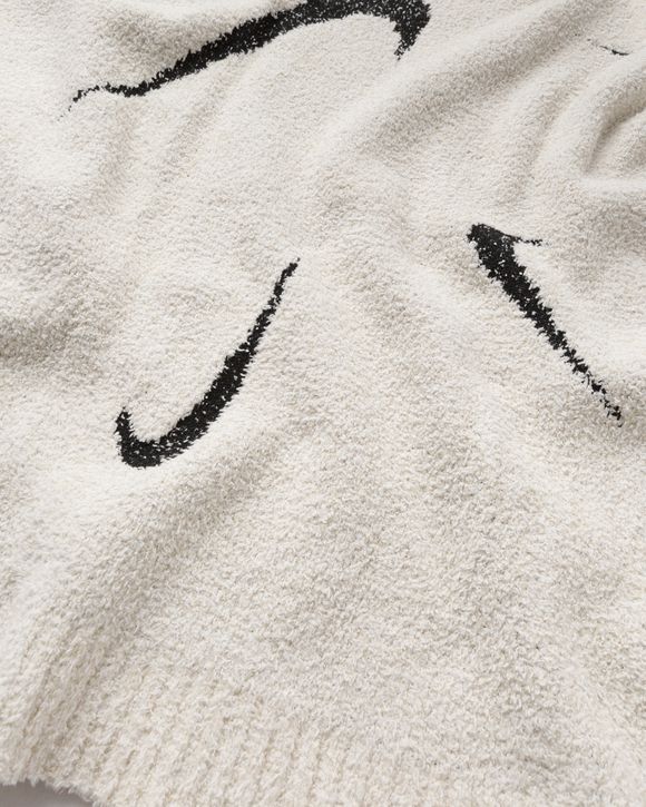 OFFLINE OVERSIZE BOUCLE KNIT BLANKET