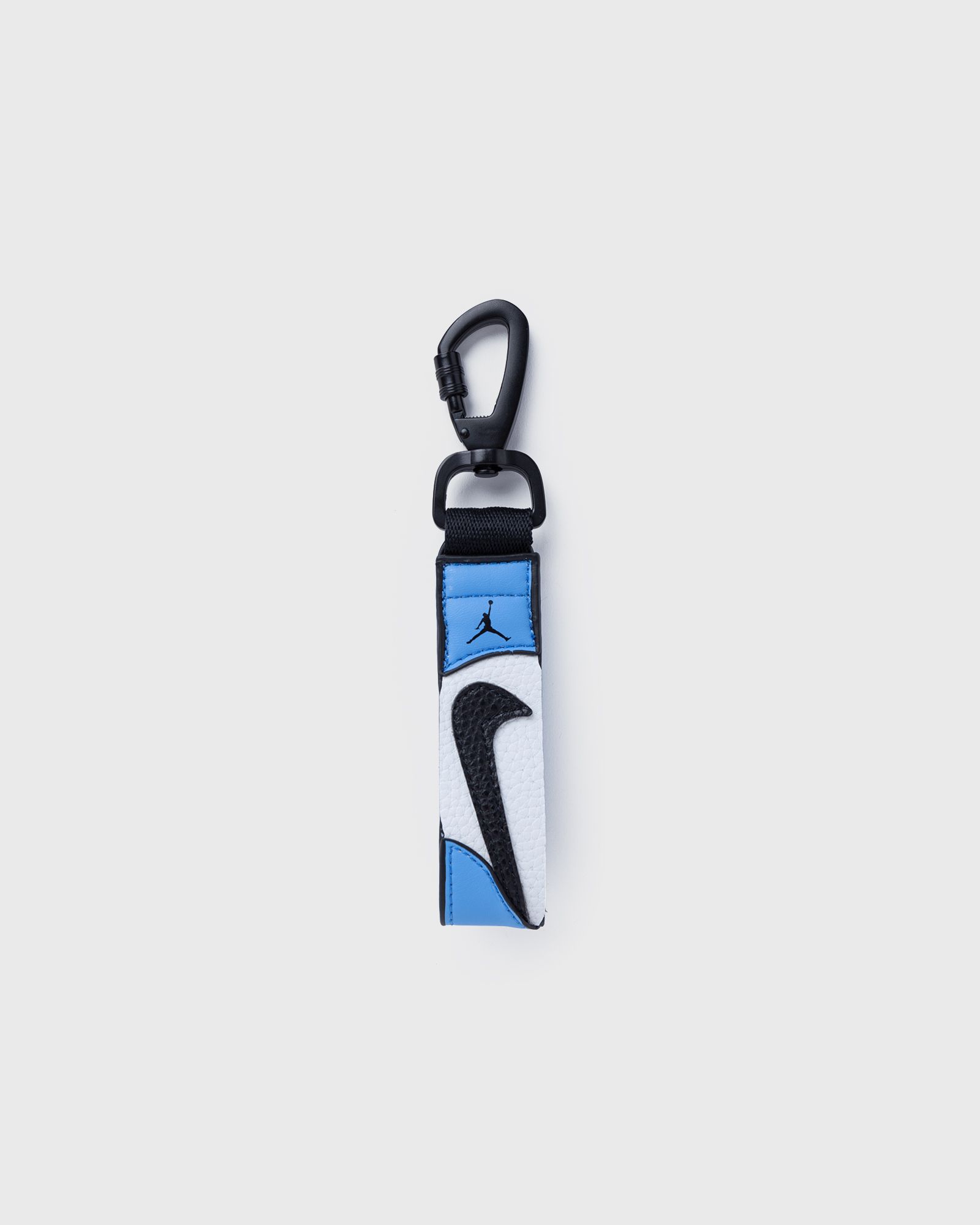 JORDAN TROPHY KEY HOLDER