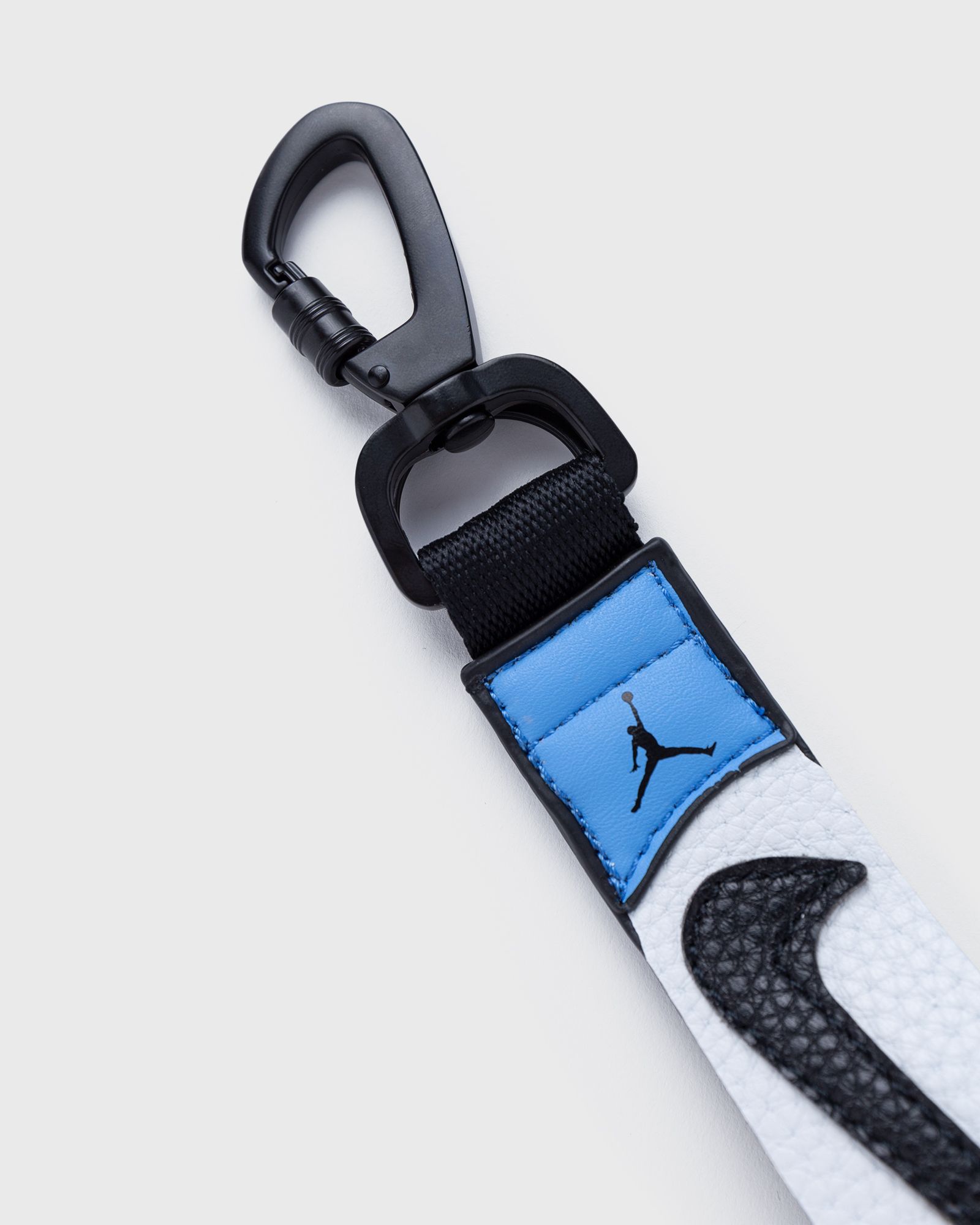 JORDAN TROPHY KEY HOLDER