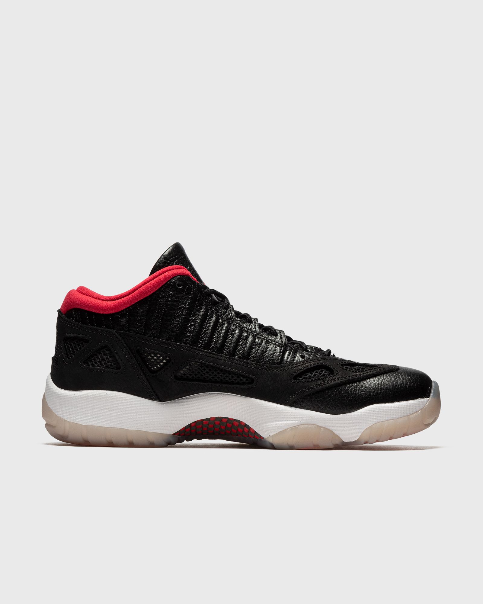 Air Jordan 11 Retro Low IE