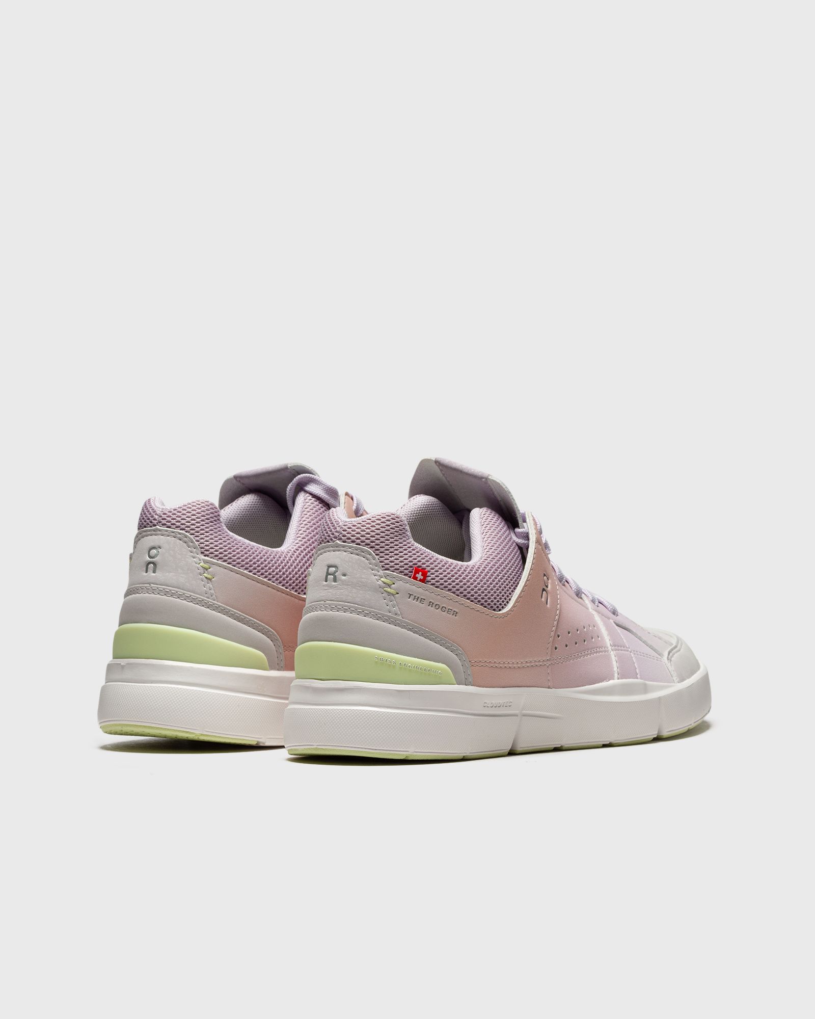 THE ROGER Clubhouse Opal 1 W