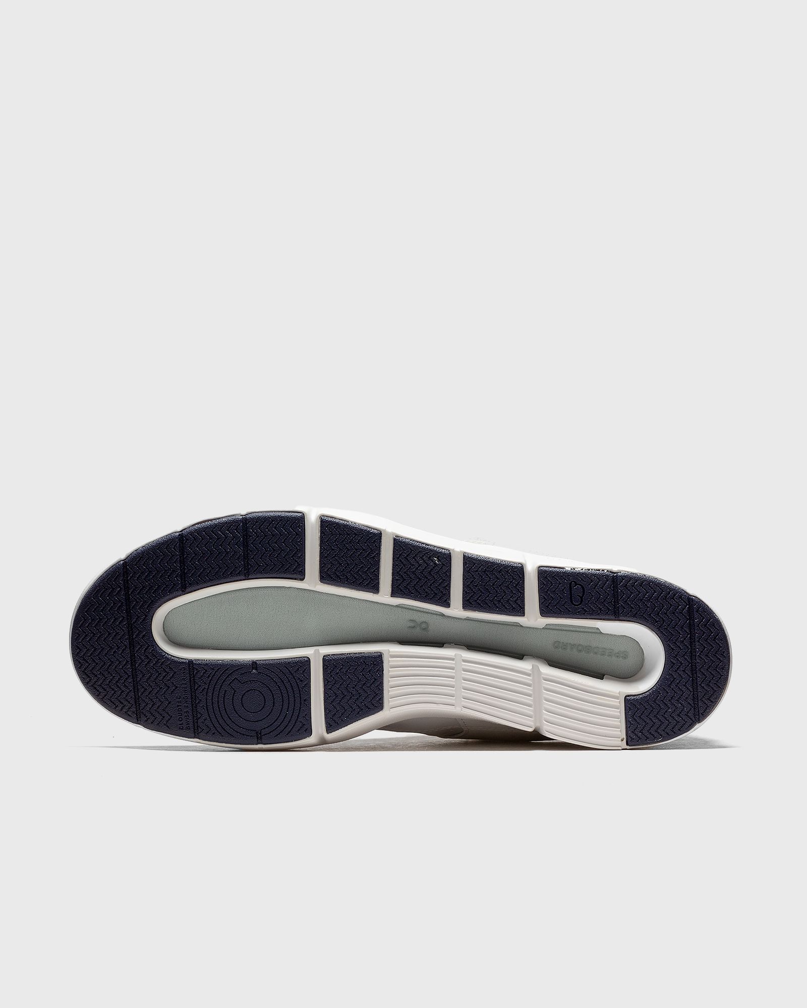 THE ROGER Clubhouse Opal 1 M