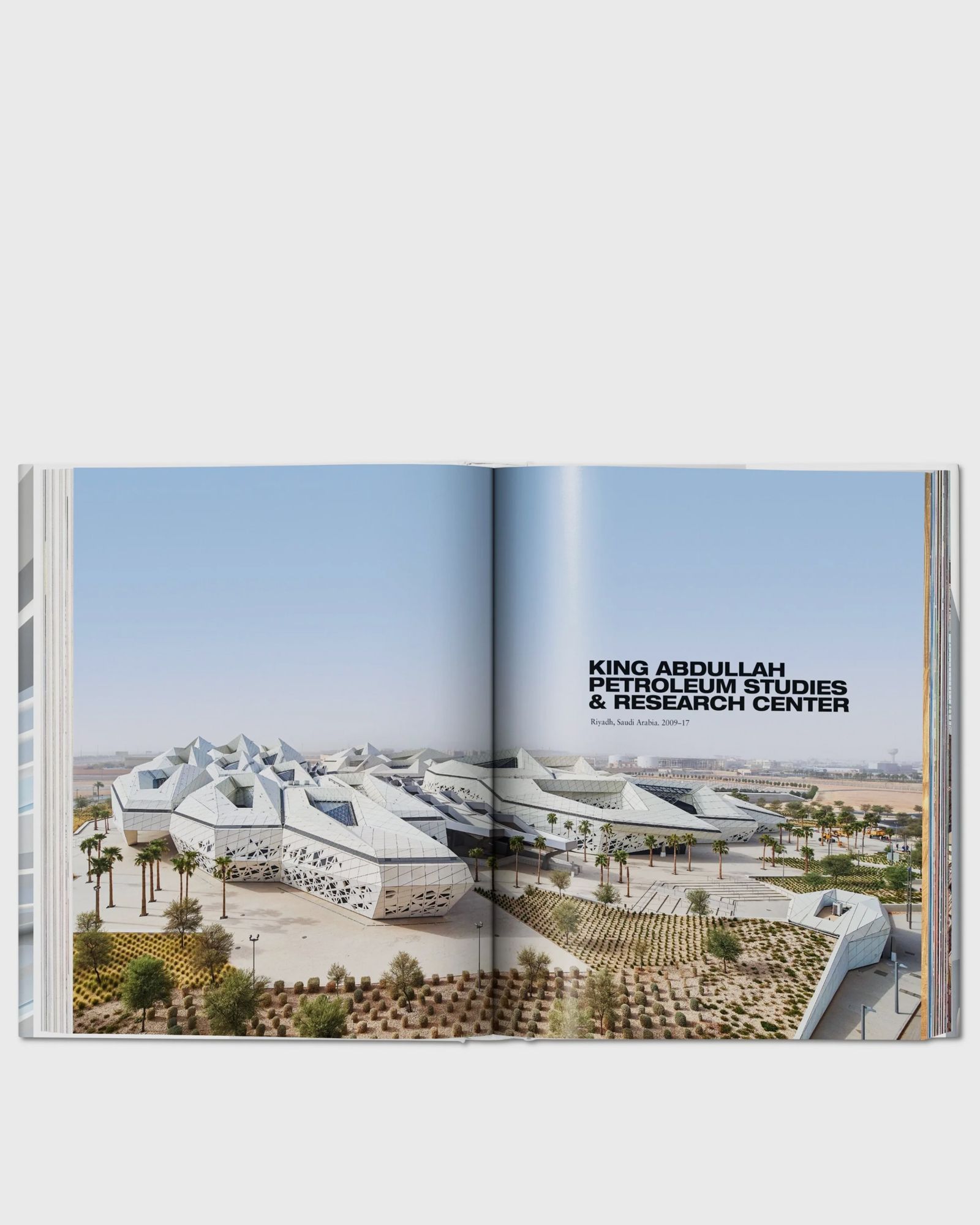 Zaha Hadid. Complete Works 1979-Today. 2020 Edition by Philip Jodidio