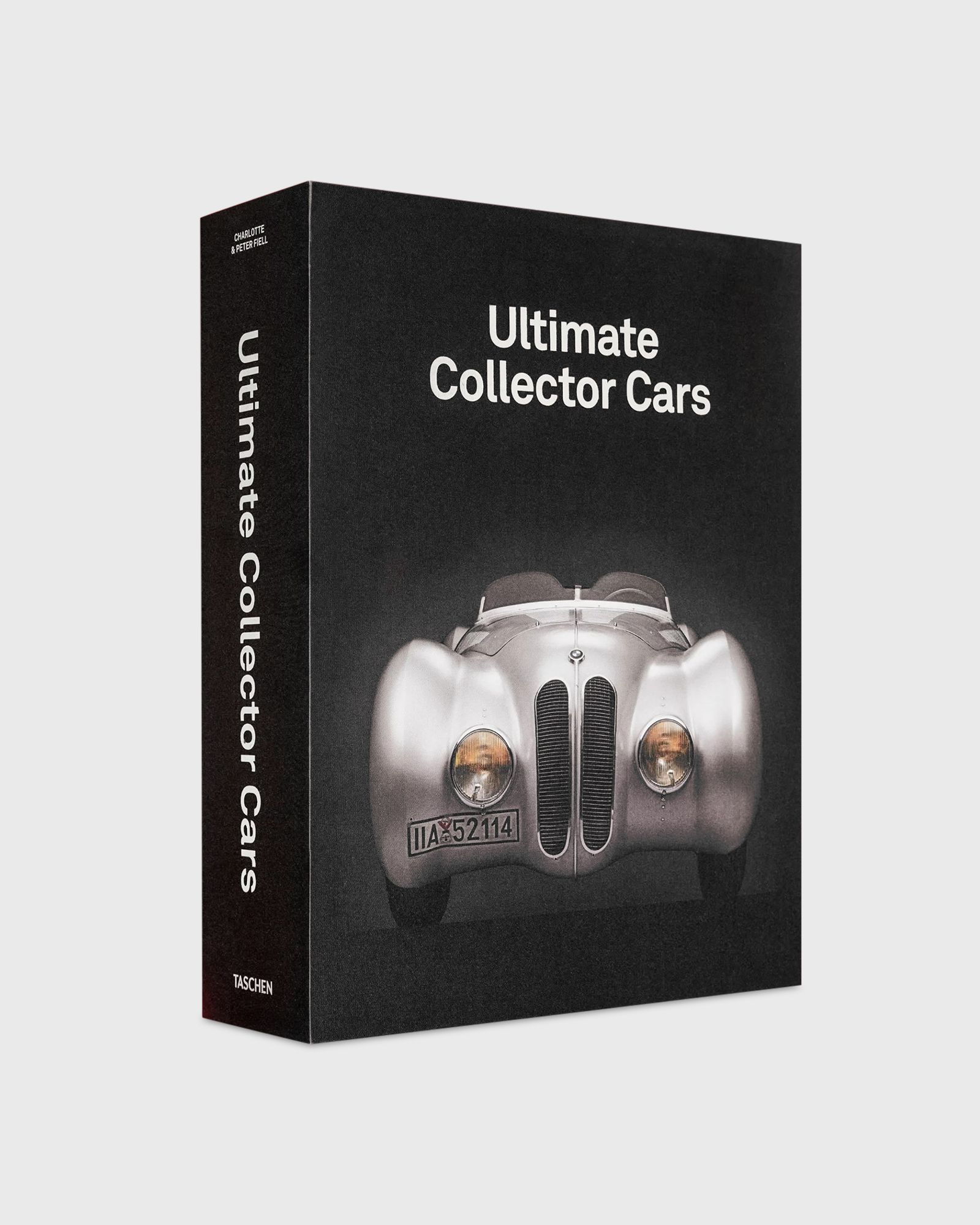Ultimate Collector Cars by Charlotte & Peter Fiell