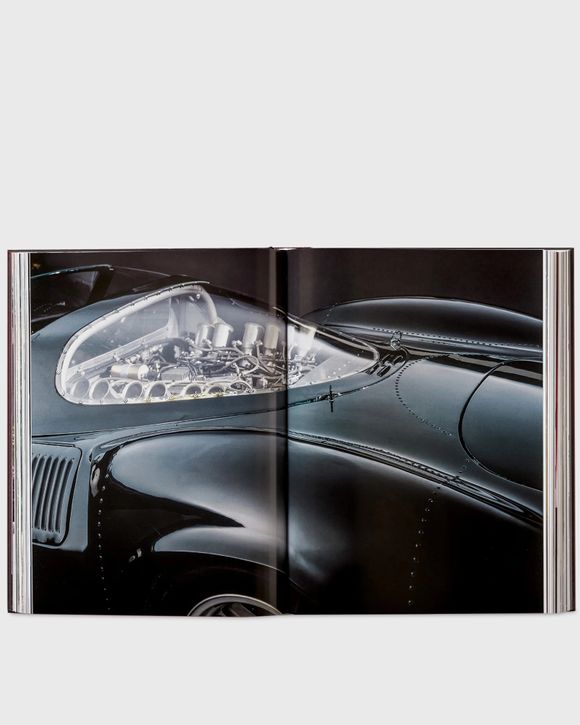 Ultimate Collector Cars by Charlotte & Peter Fiell