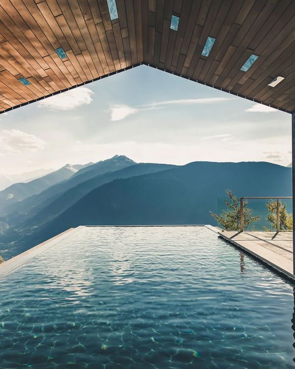 Monocle Guide to Hotels. Inns and Hideaways