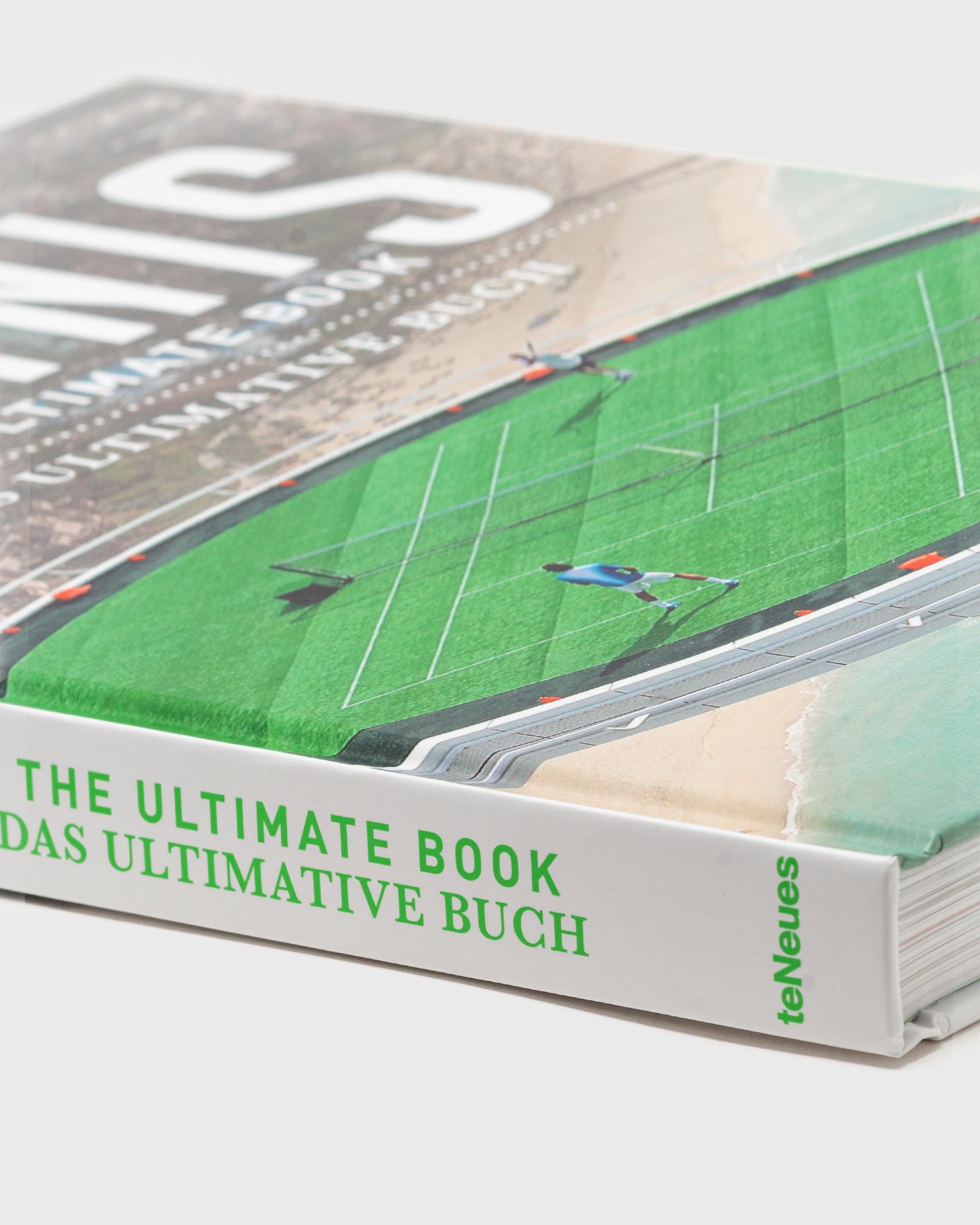 "Tennis - The Ultimative Book" by Stefan Maiwald & Peter Feierabend