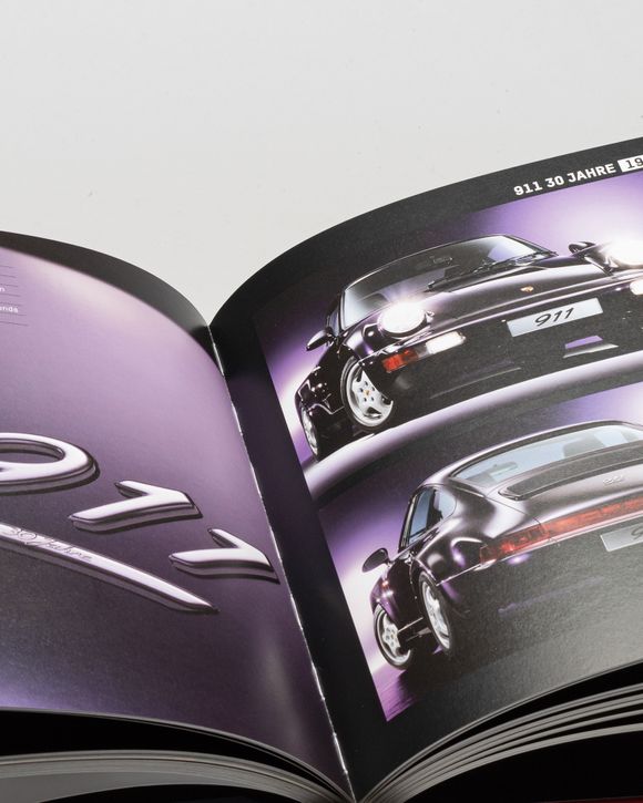 The Porsche 911 Book [Book]
