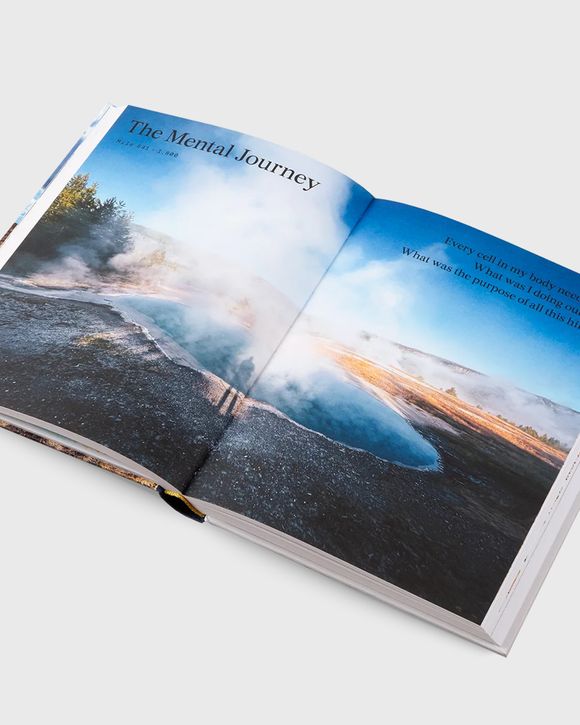 The Great Divide by Robert Klanten