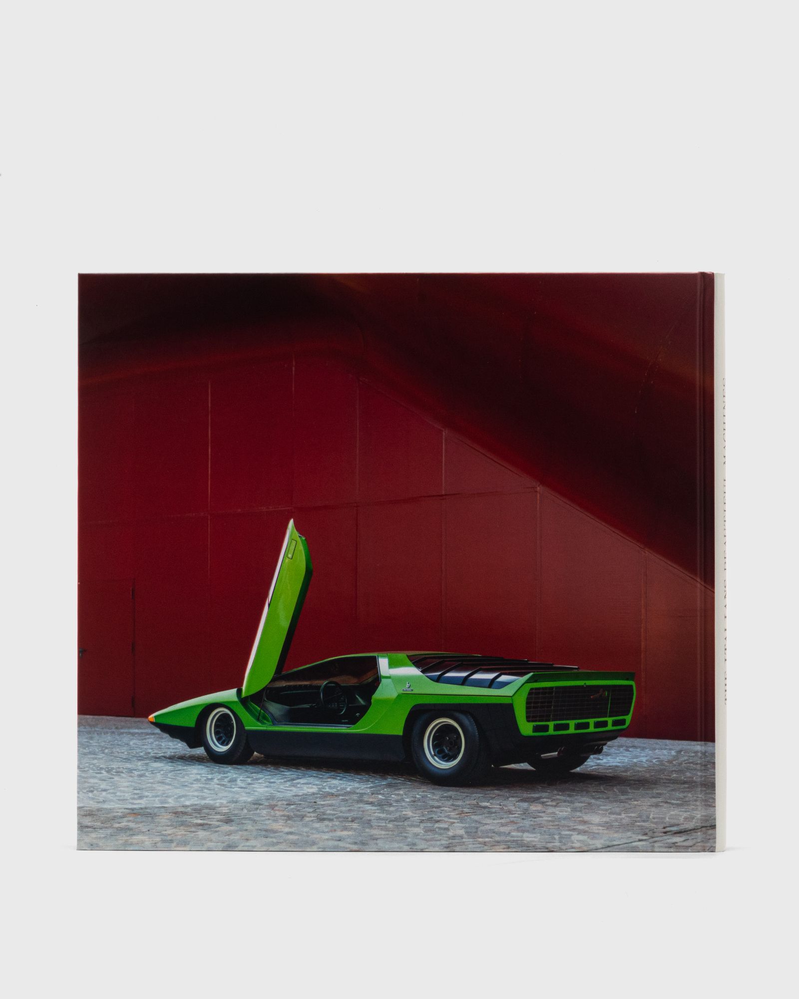 Beautiful Machines - The Italians by Robert Klanten