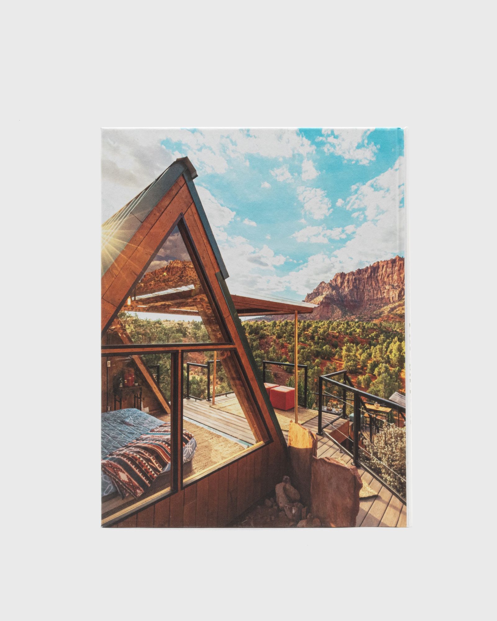 Parklife Hideaways by Robert Klanten and Laura Allsop