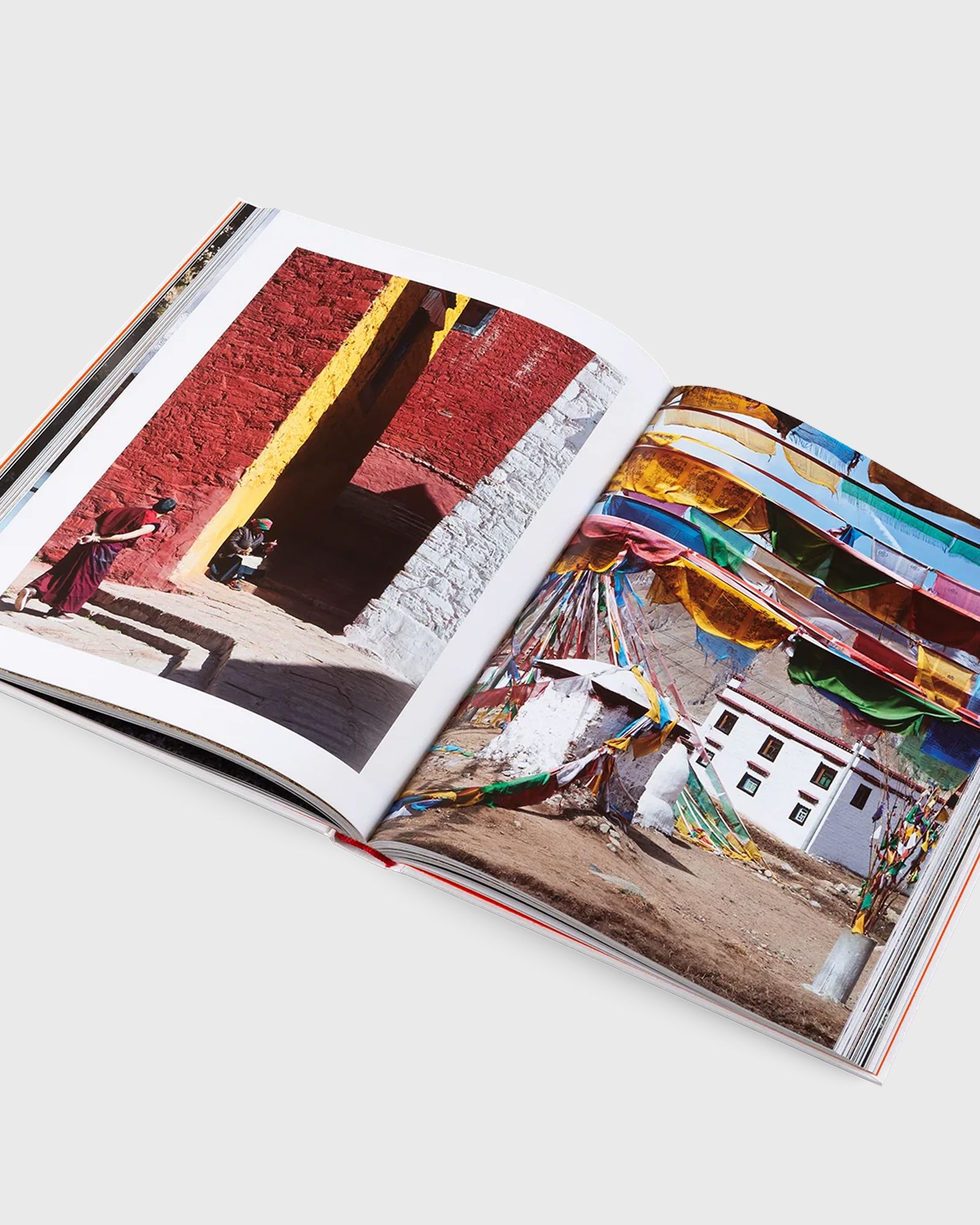 VOYAGES Sidetracked Beyond