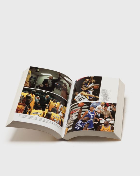 "Three-Ring Circus - Kobe, Shaq, Phil, and the Crazy Years of the Lakers Dynasty" by Jeff Pearlman