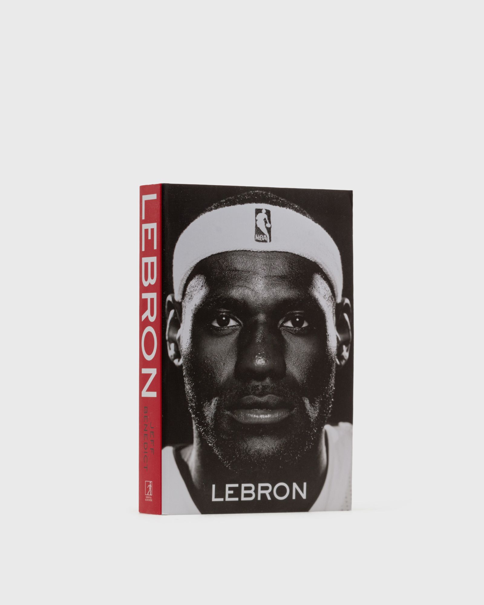"LeBron" by Jeff Benedict
