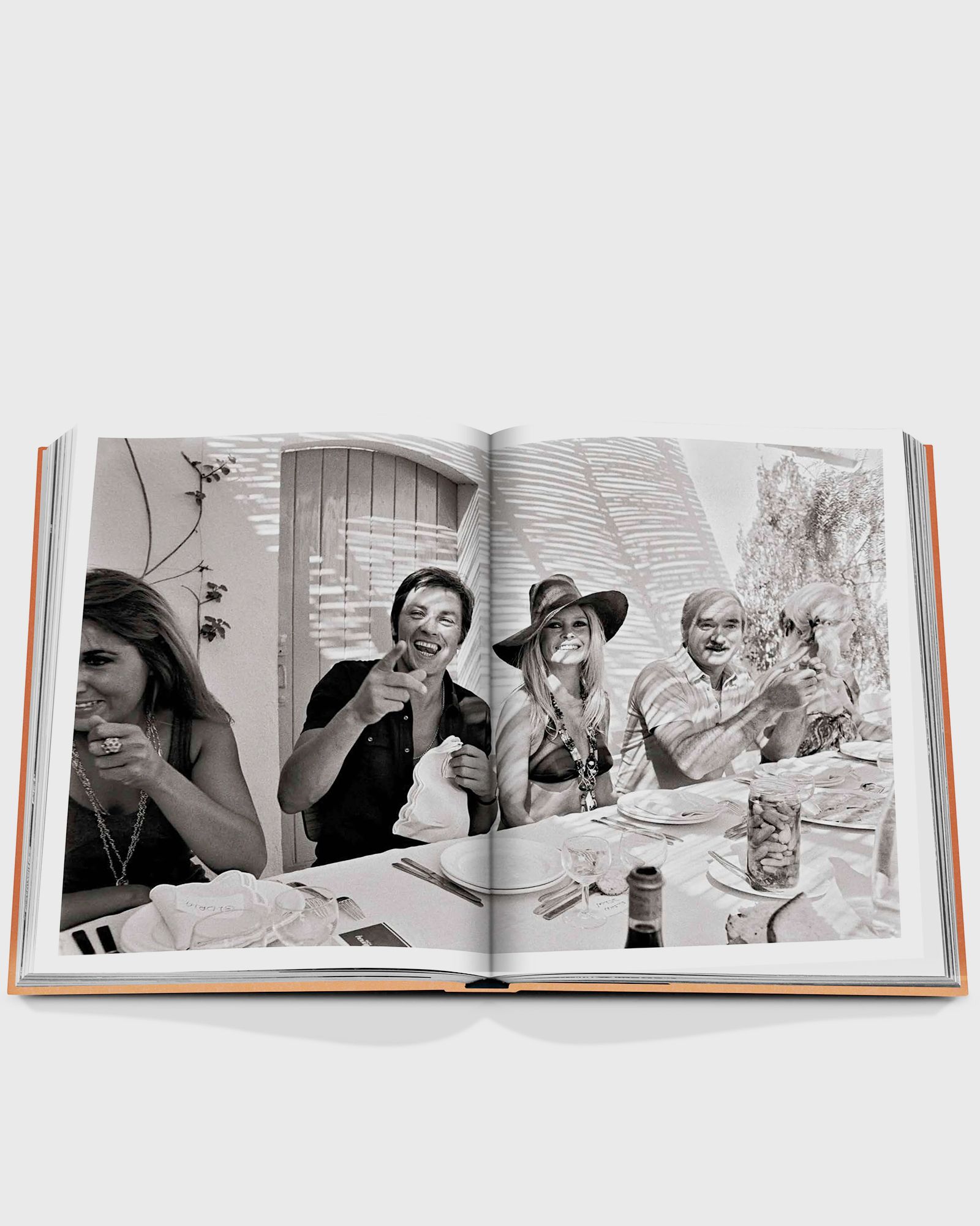 "St. Tropez Soleil" by Simon Liberati