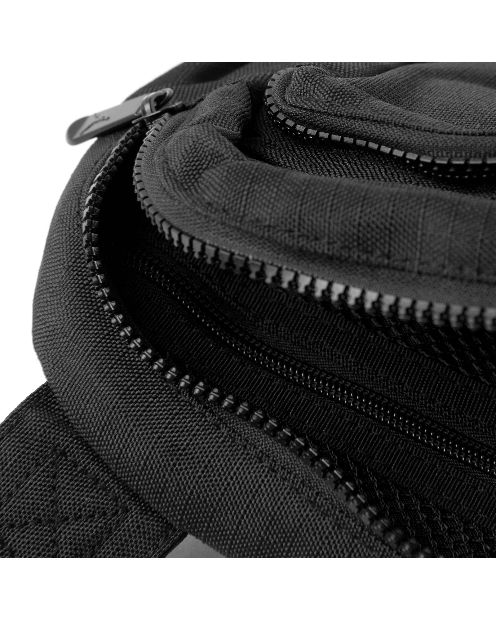 CHEST RIG CROSSBODY BAG SMALL