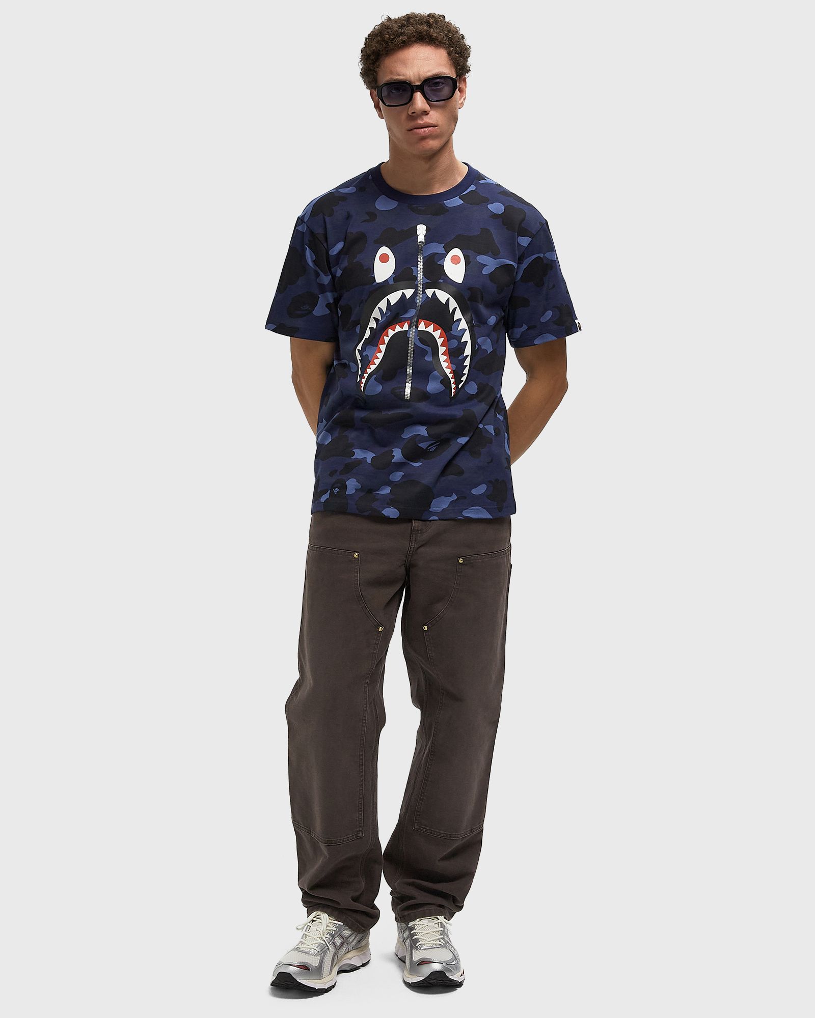 COLOR CAMO SHARK TEE