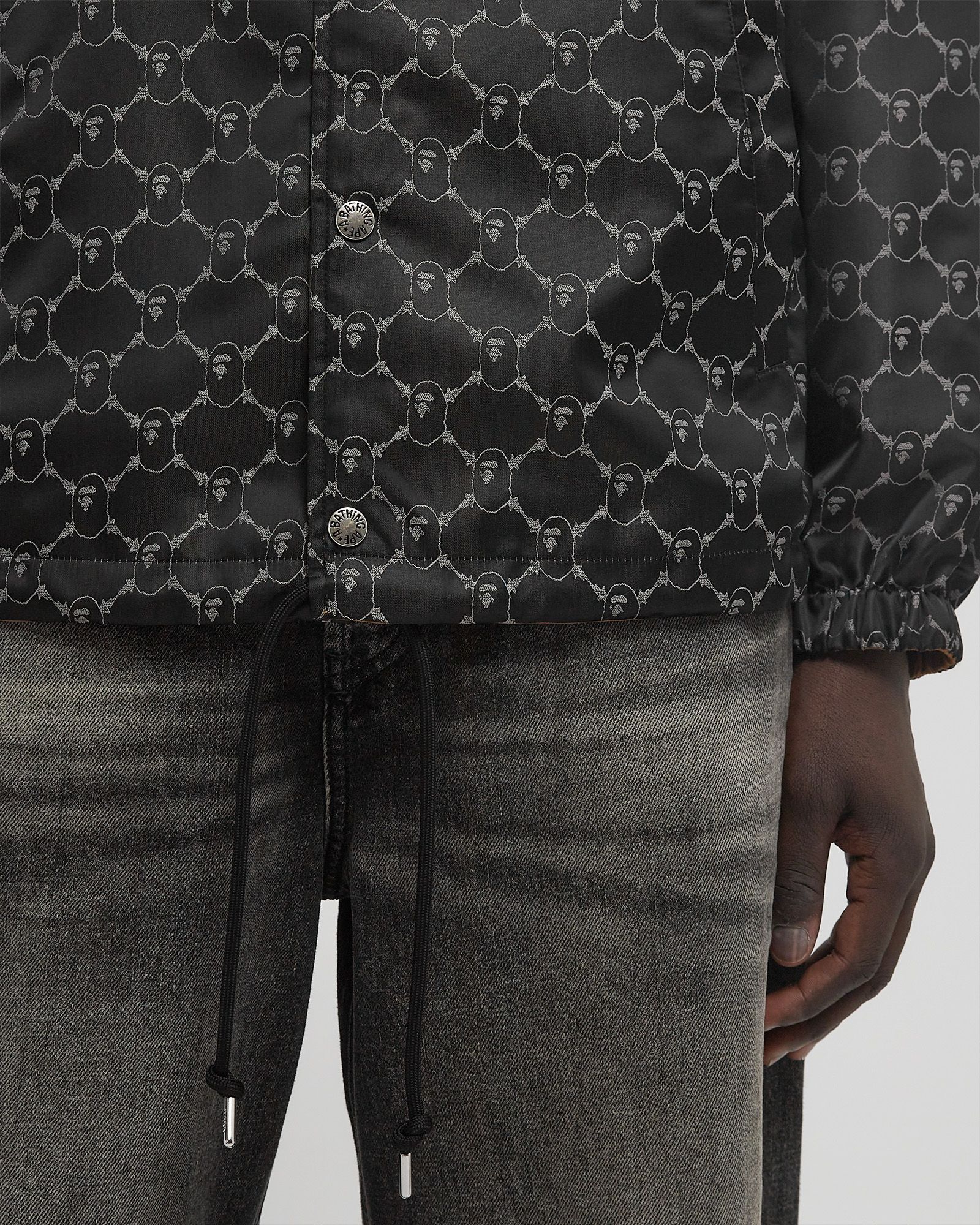 SOLID CAMO JACQUARD NYLON REVERSIBLE COACH JACKET