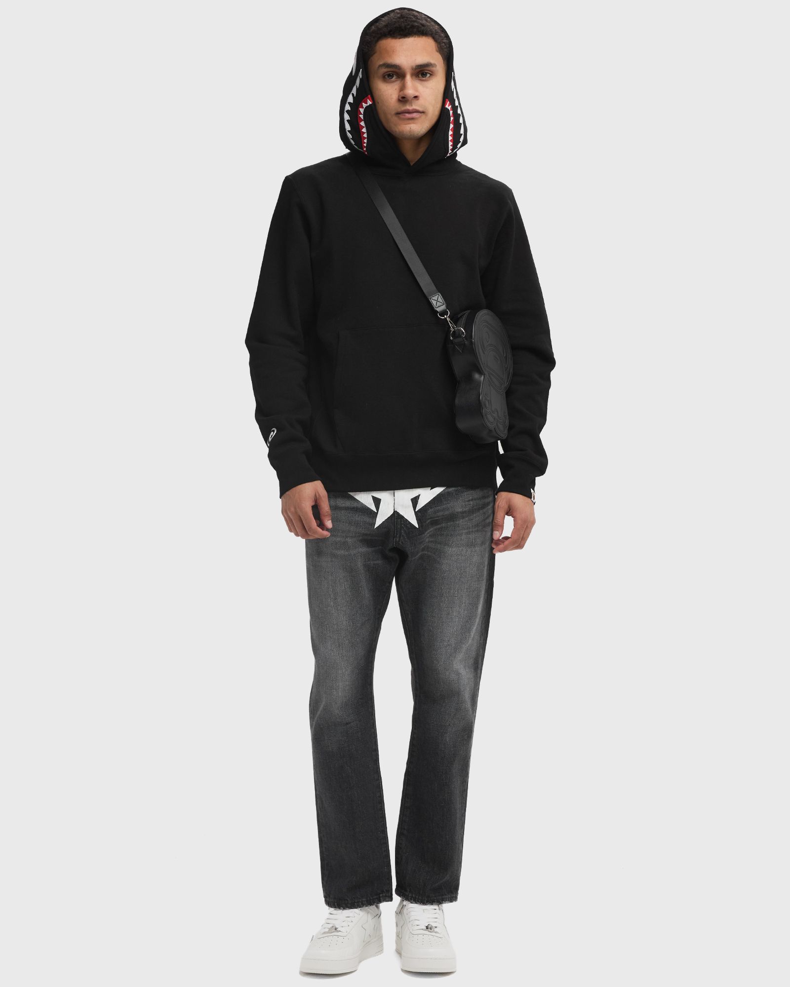 SHARK PULLOVER HOODIE