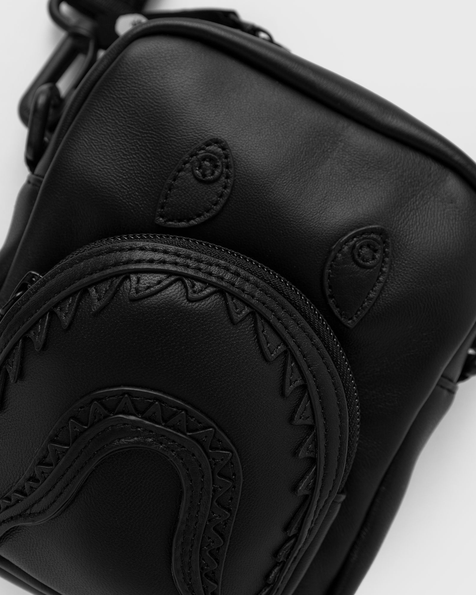 SHARK LEATHERINI BAG