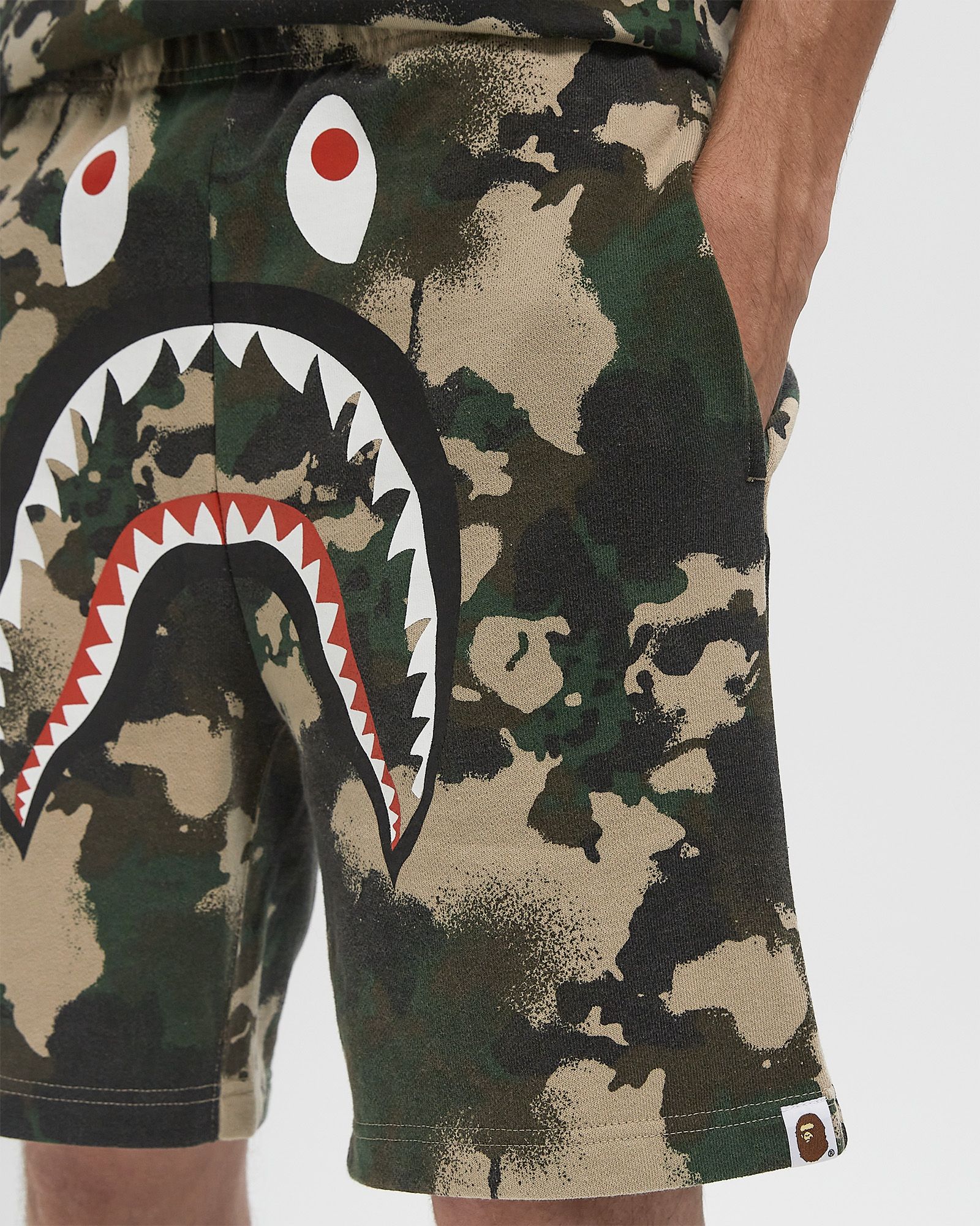 MAP CAMO REGULAR FIT SHARK SWEAT SHORTS